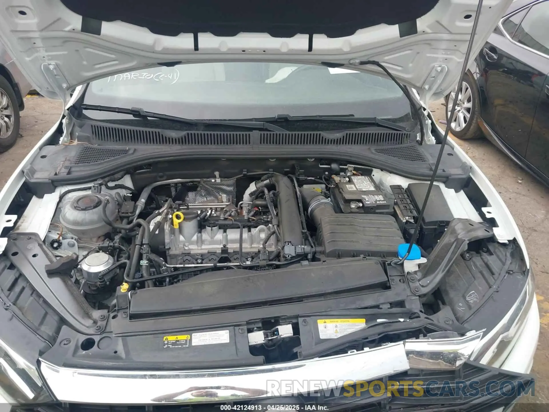 10 Photograph of a damaged car 3VWC57BU9LM101169 VOLKSWAGEN JETTA 2020