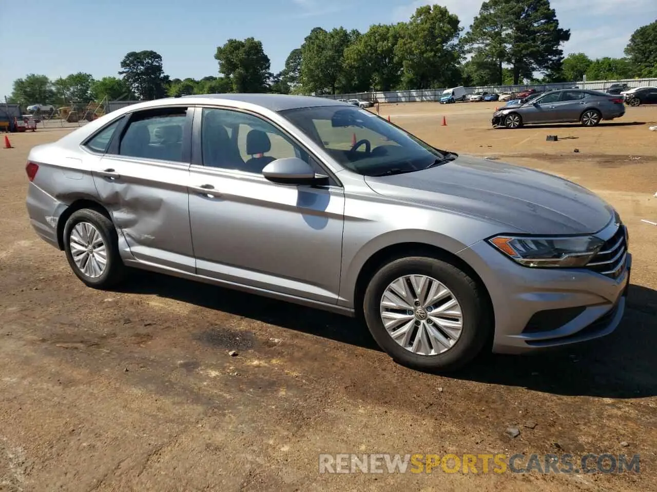 4 Photograph of a damaged car 3VWC57BUXLM089095 VOLKSWAGEN JETTA 2020