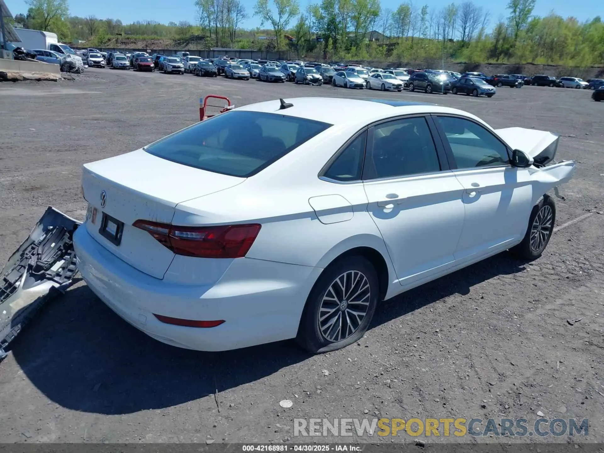 4 Фотография поврежденного автомобиля 3VWCB7BU0LM017637 VOLKSWAGEN JETTA 2020