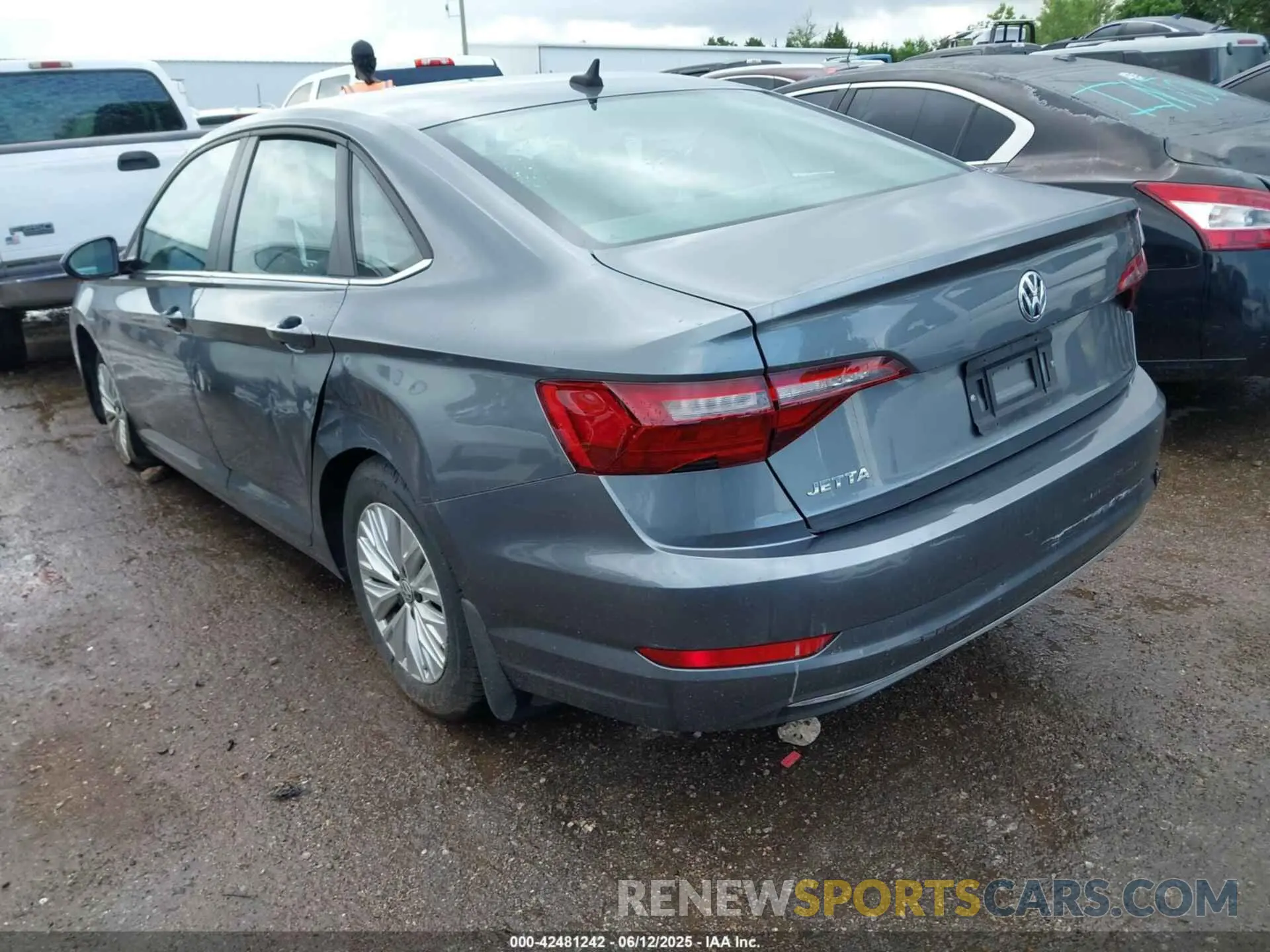 3 Фотография поврежденного автомобиля 3VWCB7BU0LM033207 VOLKSWAGEN JETTA 2020
