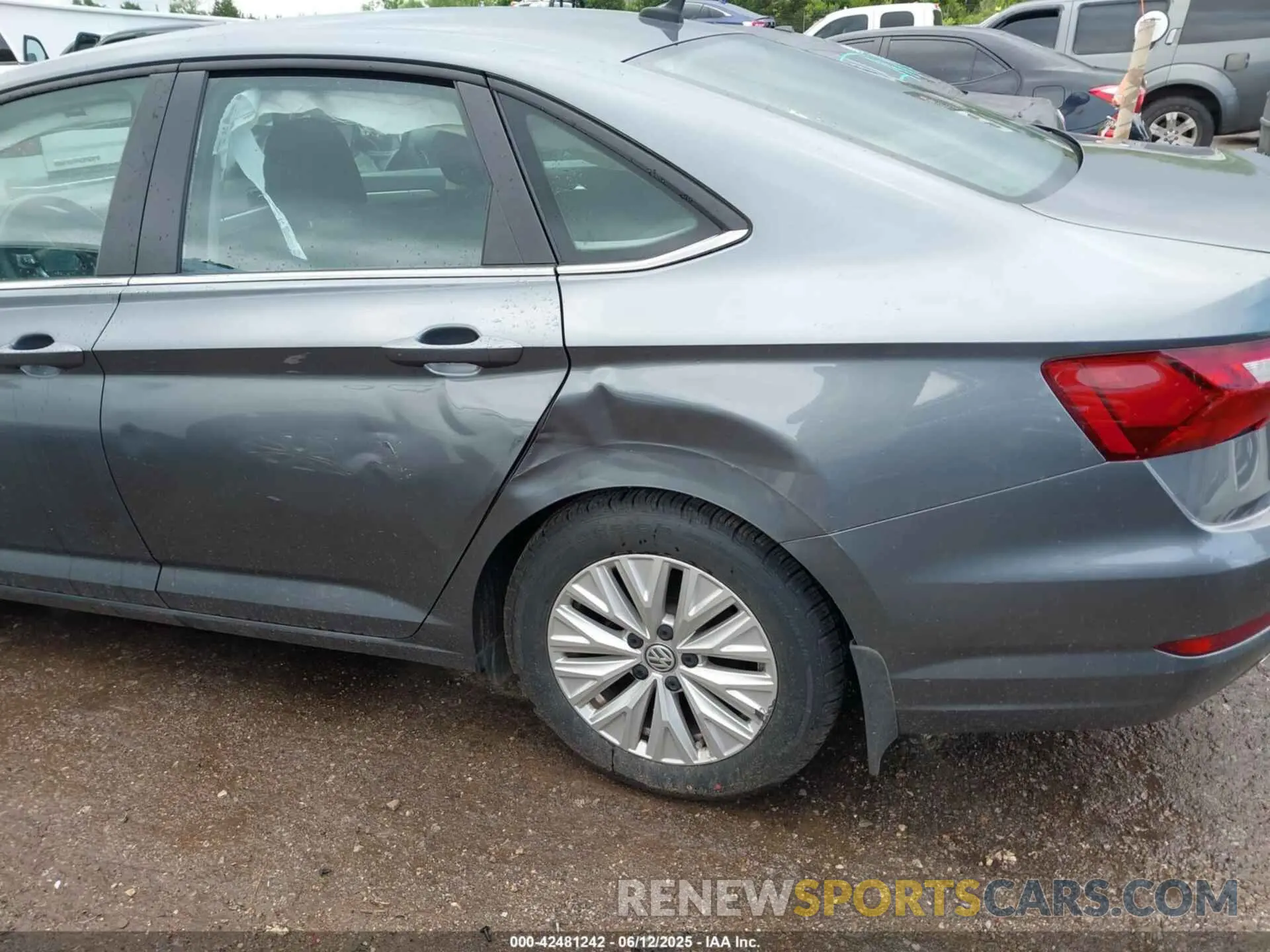 6 Фотография поврежденного автомобиля 3VWCB7BU0LM033207 VOLKSWAGEN JETTA 2020
