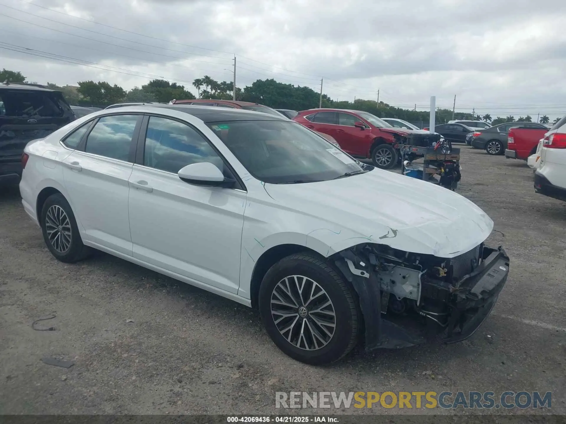 1 Photograph of a damaged car 3VWCB7BU0LM048998 VOLKSWAGEN JETTA 2020