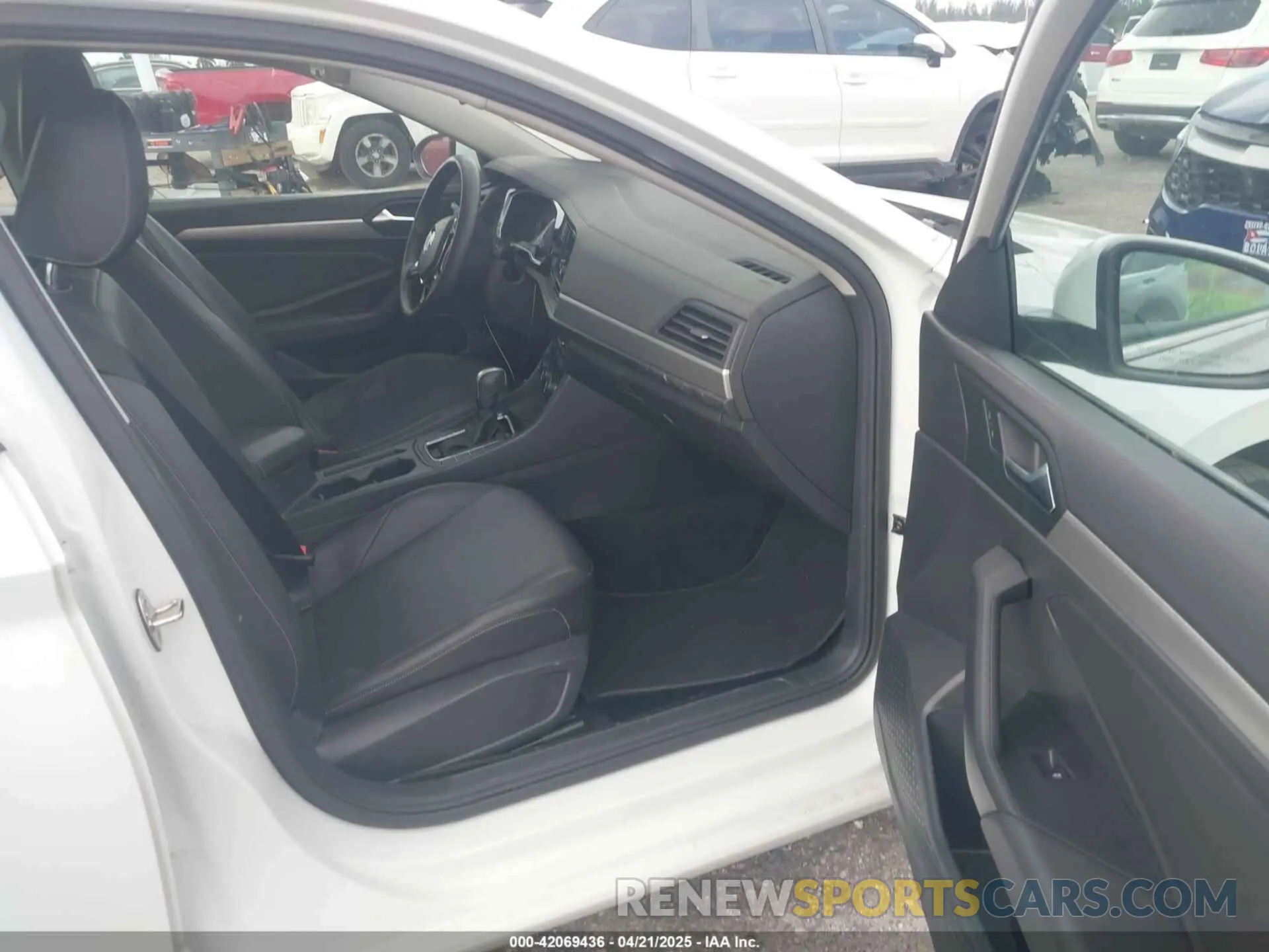 5 Photograph of a damaged car 3VWCB7BU0LM048998 VOLKSWAGEN JETTA 2020
