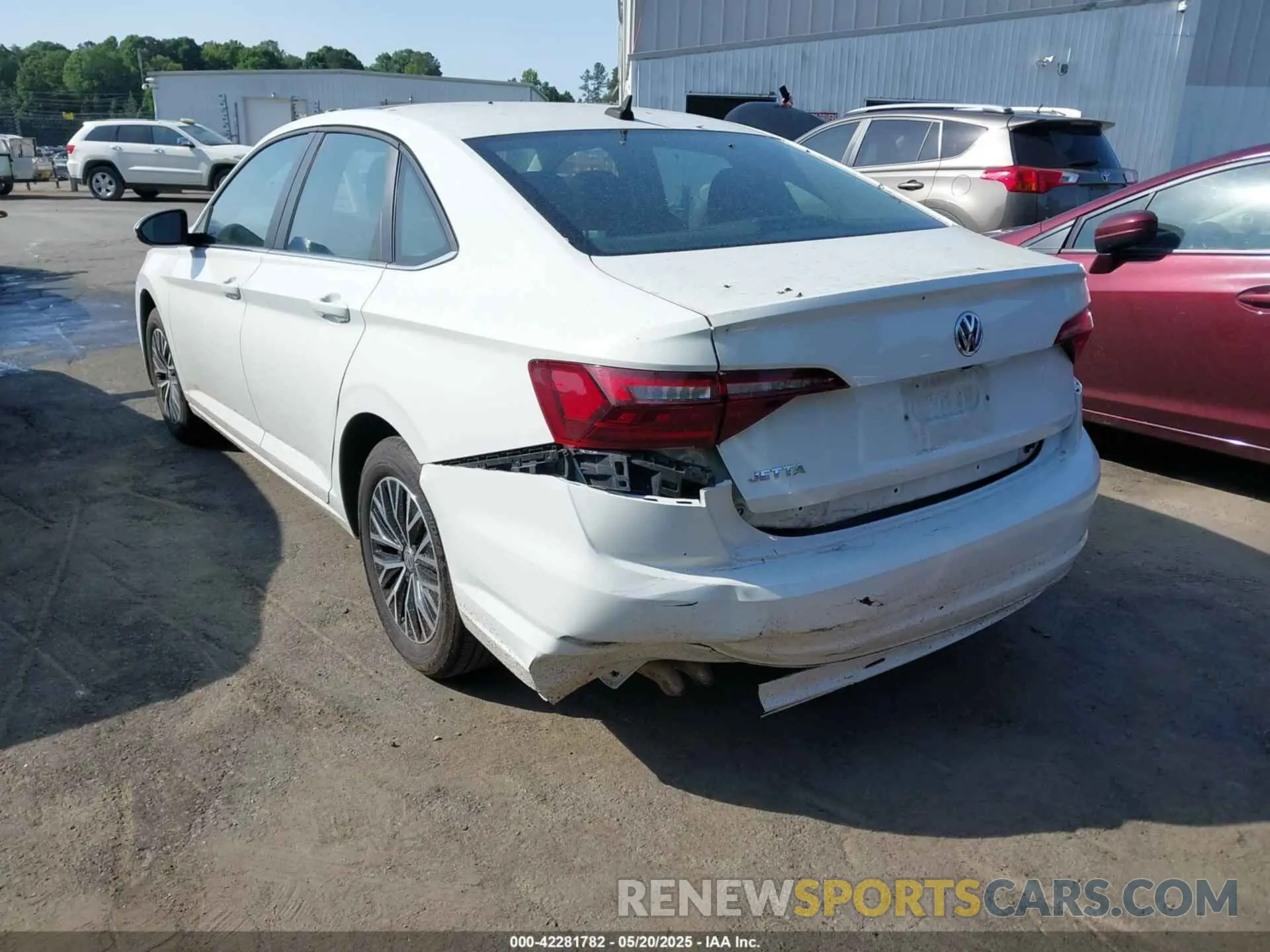 3 Фотография поврежденного автомобиля 3VWCB7BU1LM015945 VOLKSWAGEN JETTA 2020