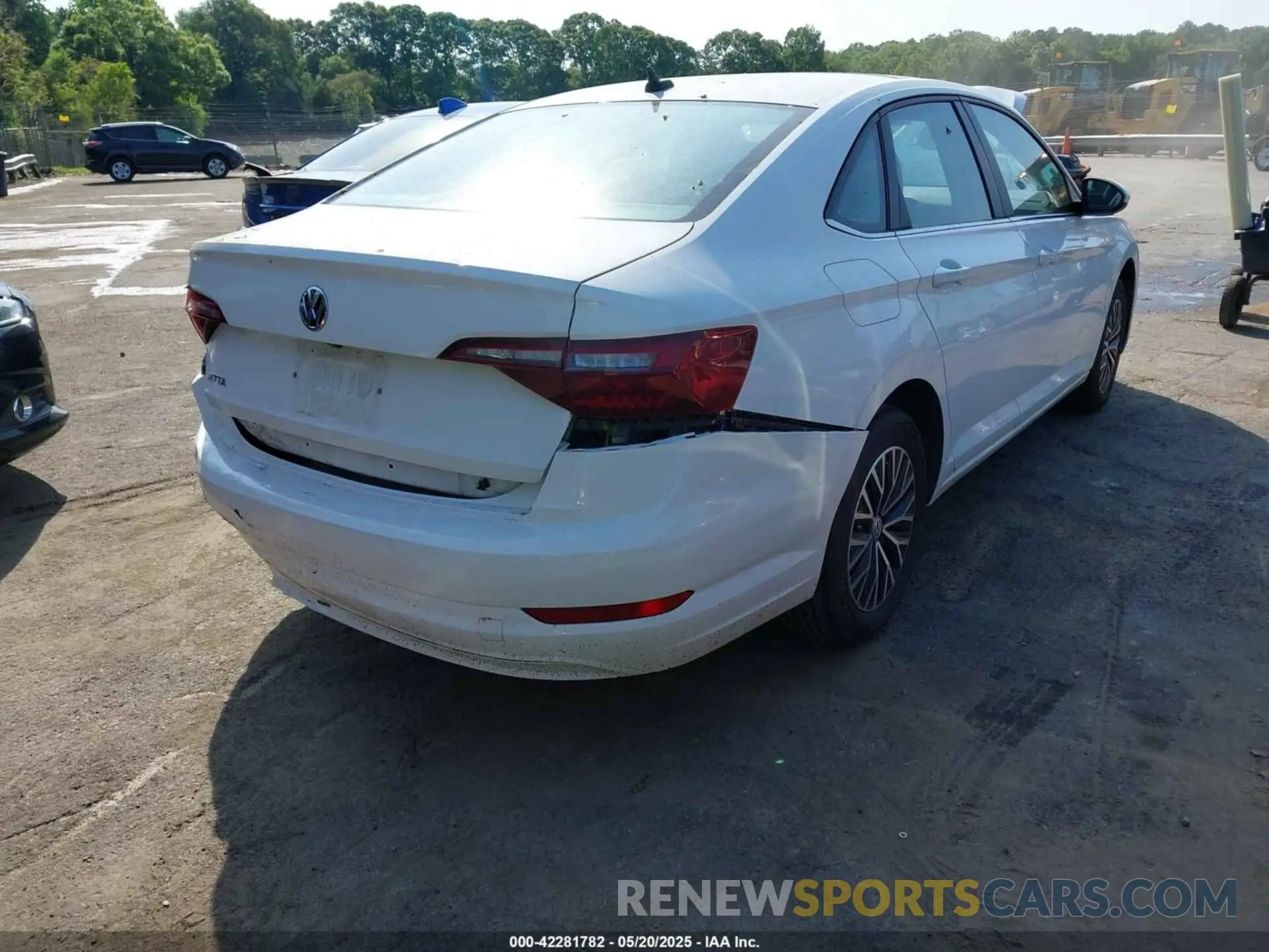 4 Фотография поврежденного автомобиля 3VWCB7BU1LM015945 VOLKSWAGEN JETTA 2020