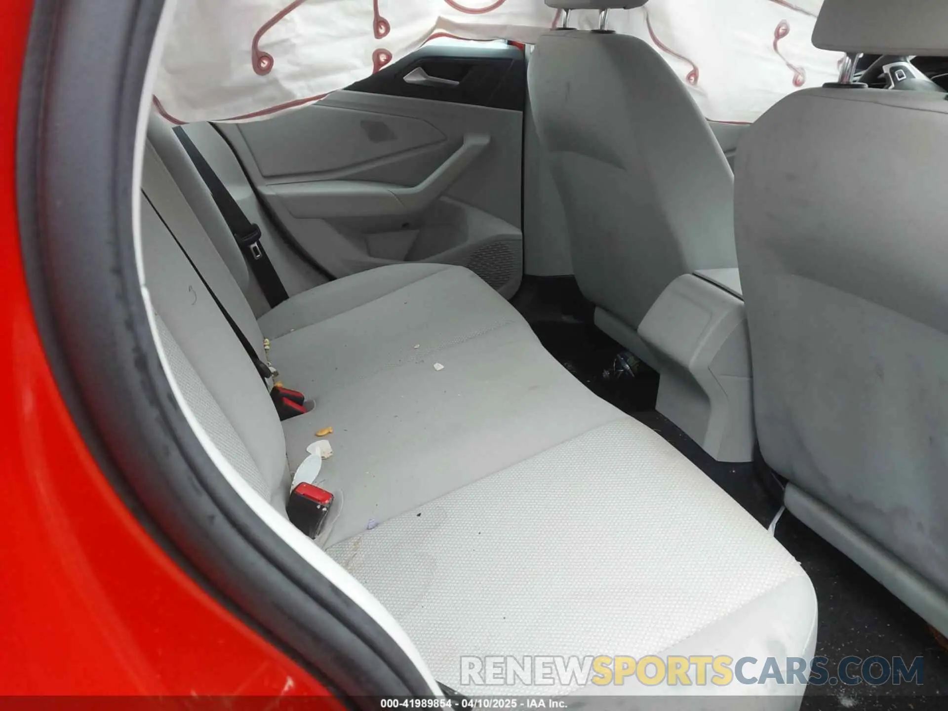 8 Photograph of a damaged car 3VWCB7BU1LM047424 VOLKSWAGEN JETTA 2020