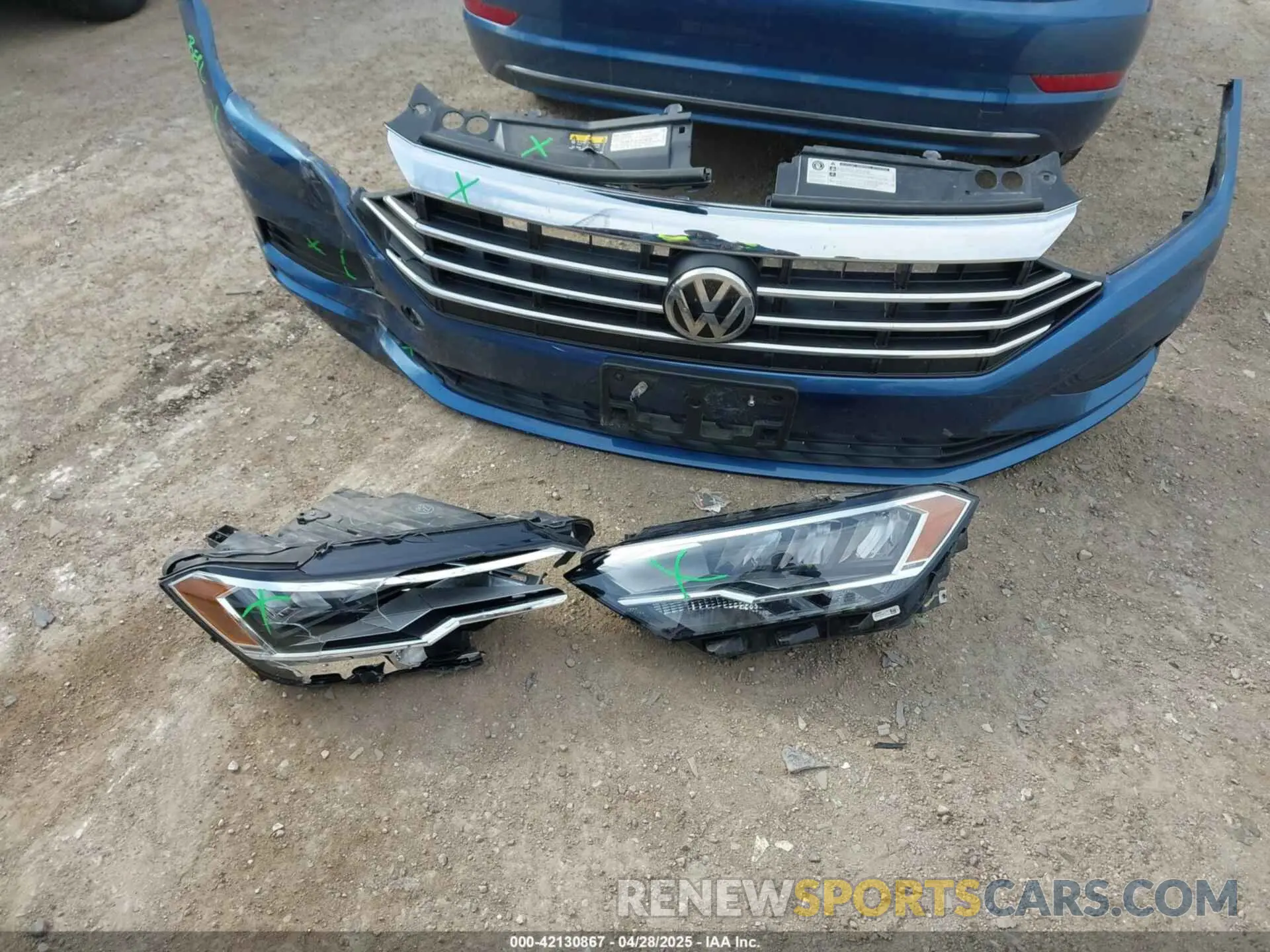 12 Photograph of a damaged car 3VWCB7BU1LM051957 VOLKSWAGEN JETTA 2020