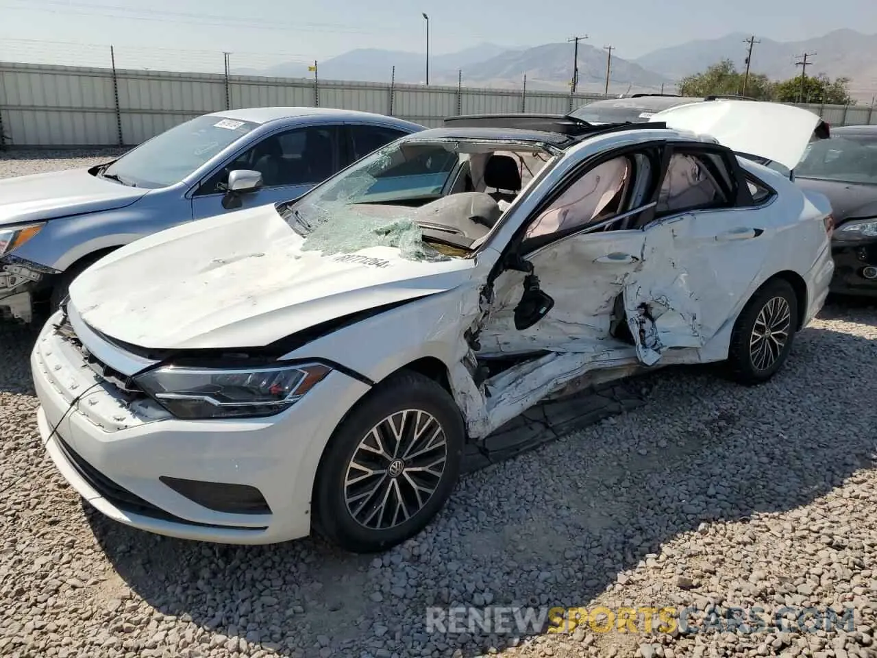 1 Photograph of a damaged car 3VWCB7BU1LM065793 VOLKSWAGEN JETTA 2020