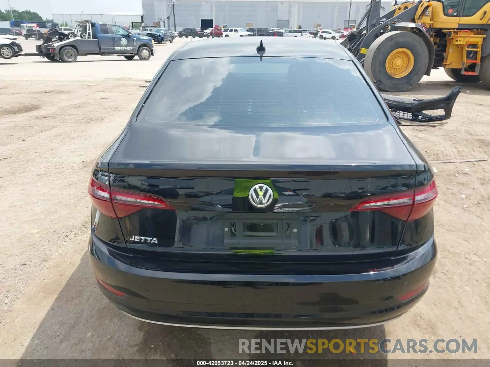 17 Photograph of a damaged car 3VWCB7BU1LM071108 VOLKSWAGEN JETTA 2020