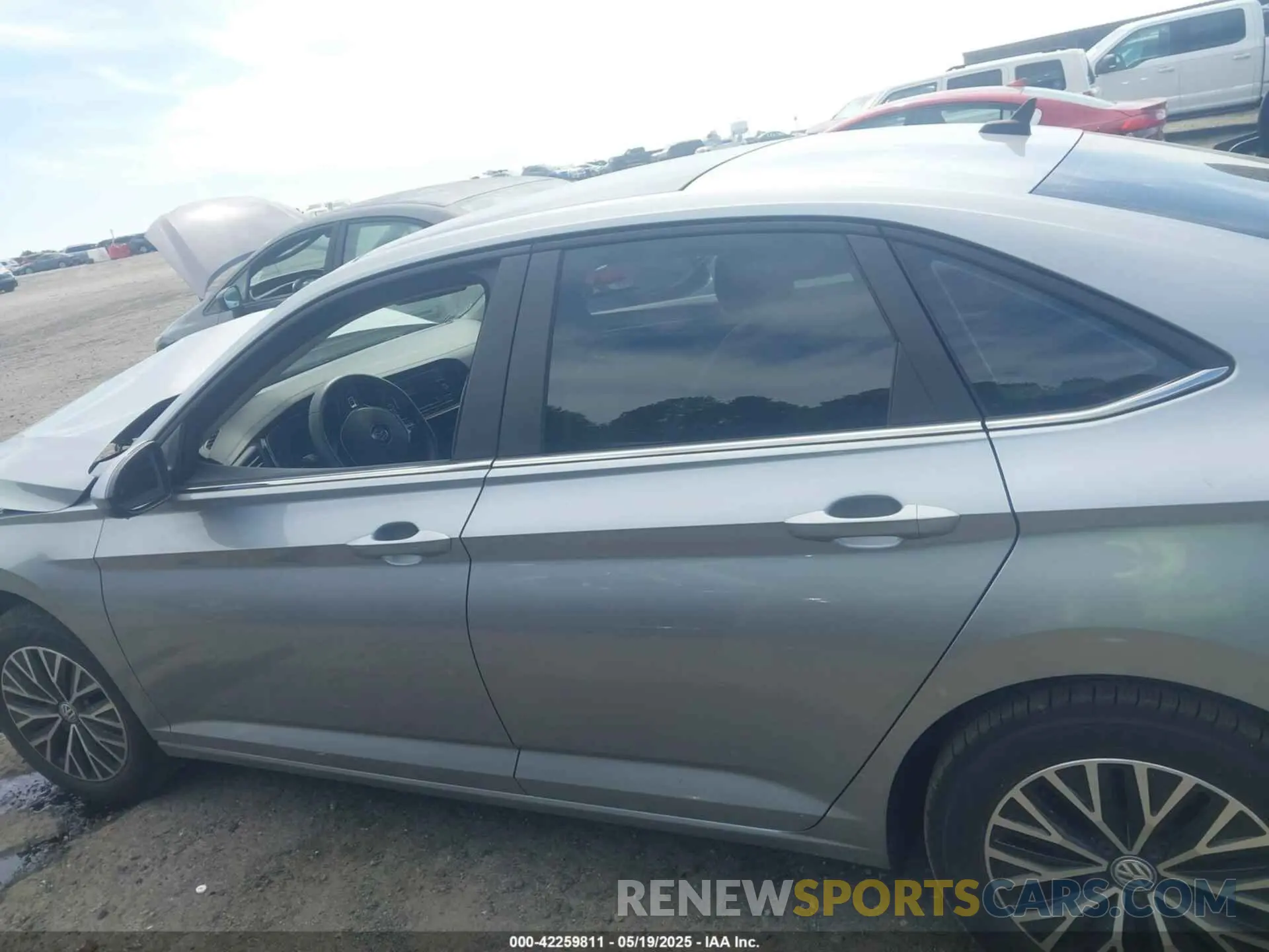 14 Photograph of a damaged car 3VWCB7BU3LM003750 VOLKSWAGEN JETTA 2020