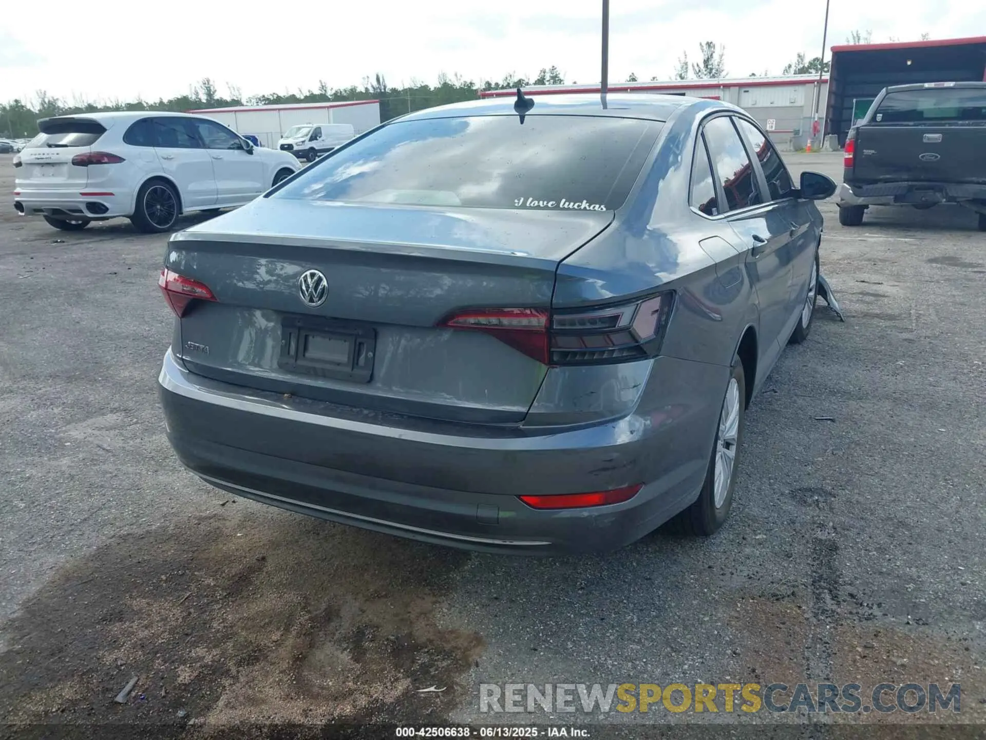 4 Photograph of a damaged car 3VWCB7BU4LM016992 VOLKSWAGEN JETTA 2020