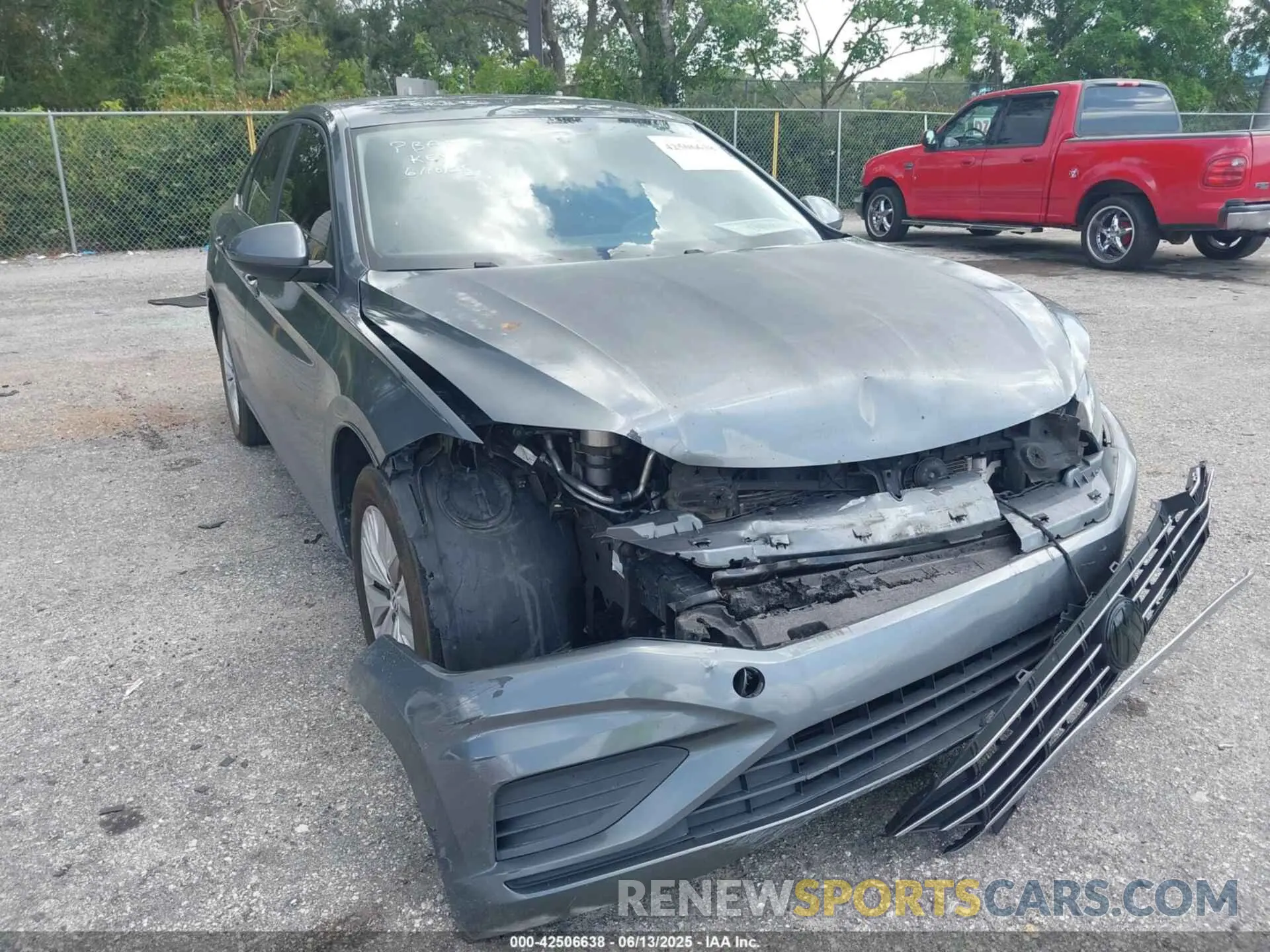 6 Photograph of a damaged car 3VWCB7BU4LM016992 VOLKSWAGEN JETTA 2020