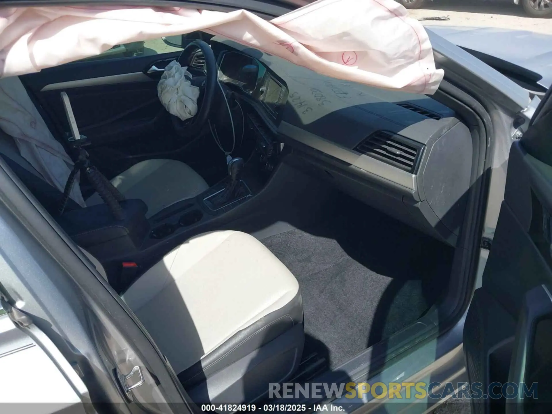 5 Photograph of a damaged car 3VWCB7BU5LM014734 VOLKSWAGEN JETTA 2020