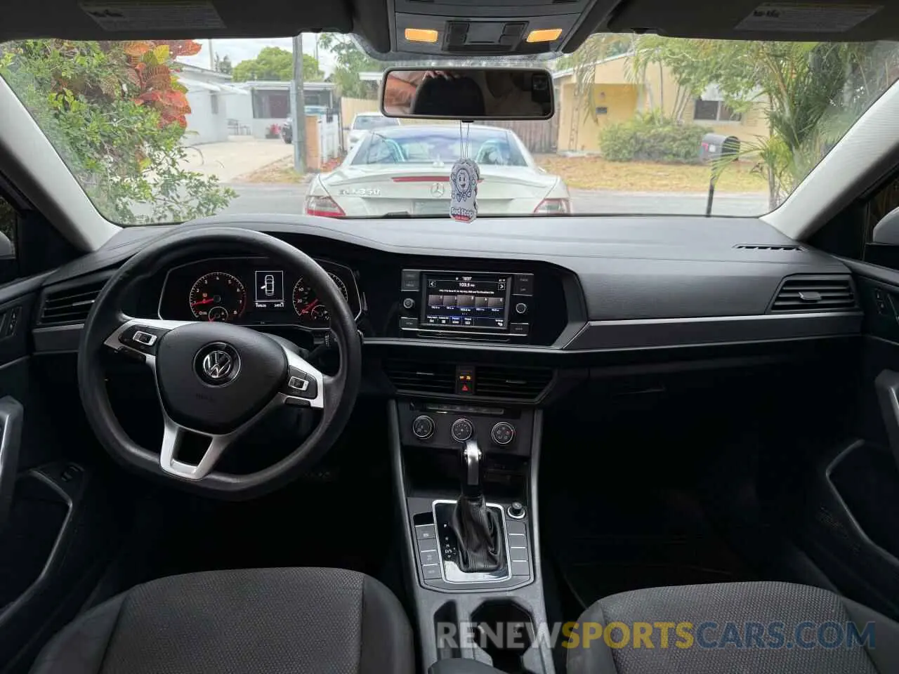9 Photograph of a damaged car 3VWCB7BU6LM074568 VOLKSWAGEN JETTA 2020