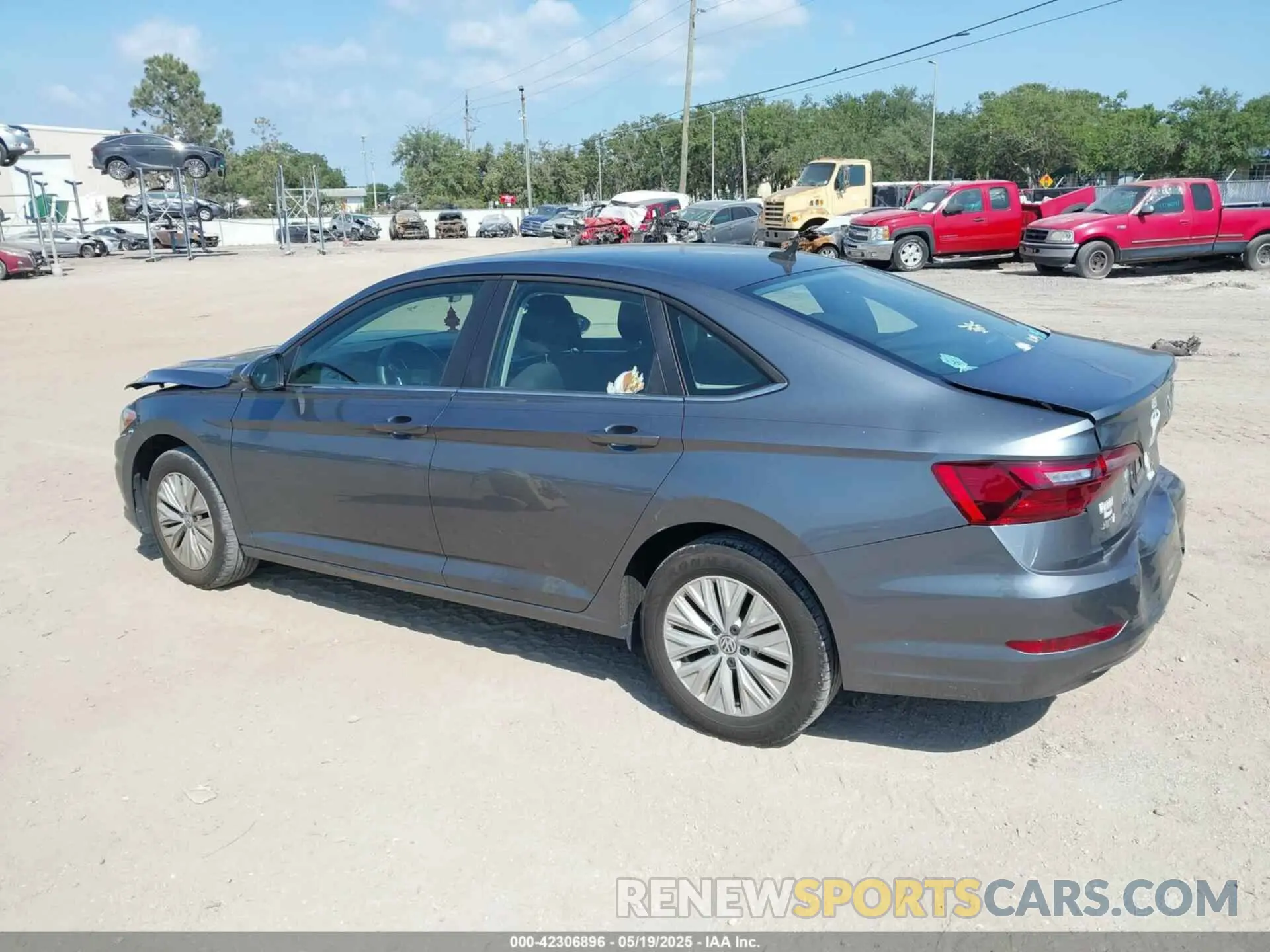 14 Photograph of a damaged car 3VWCB7BU7LM054958 VOLKSWAGEN JETTA 2020