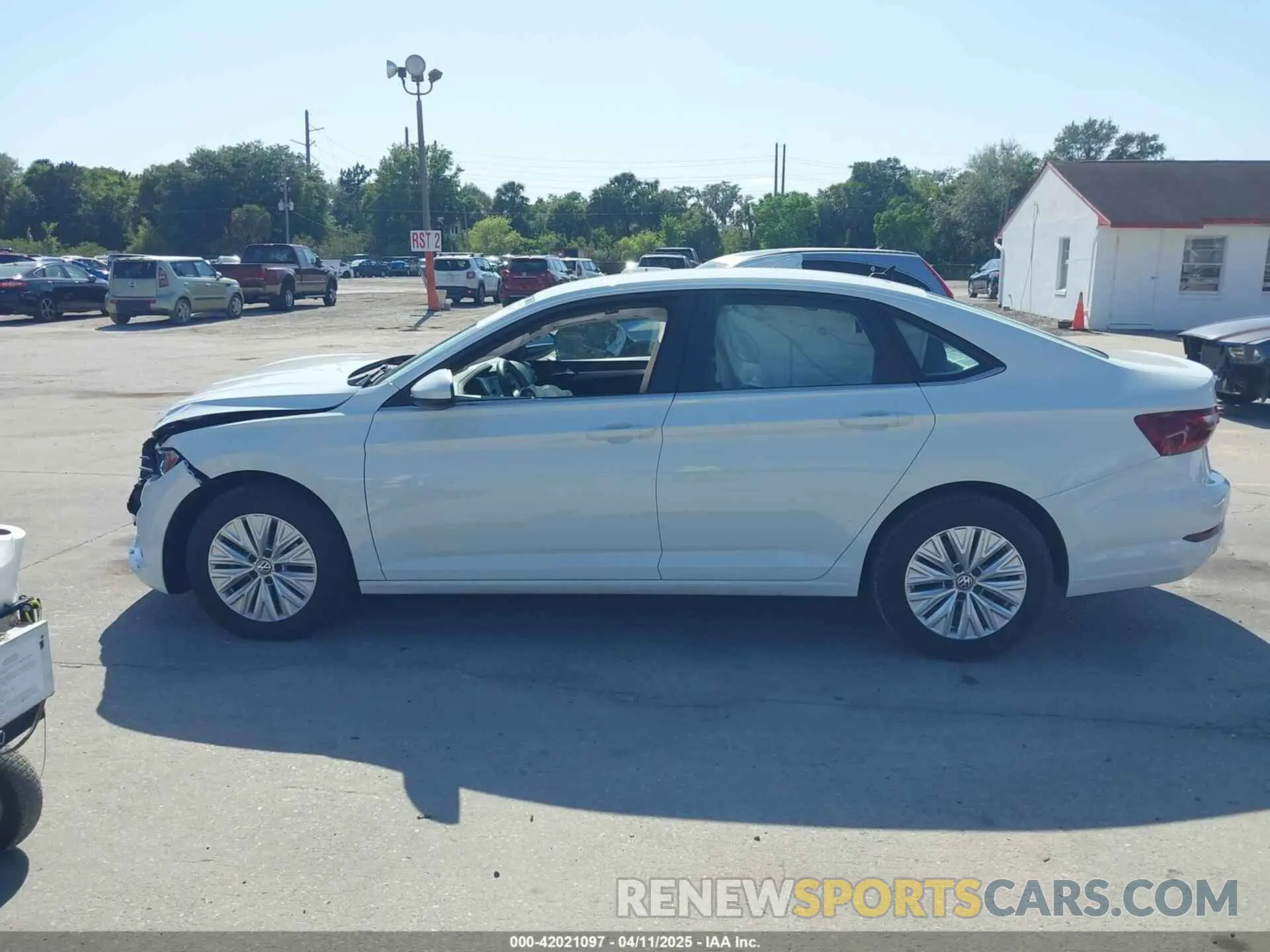 14 Фотография поврежденного автомобиля 3VWCB7BU7LM066351 VOLKSWAGEN JETTA 2020