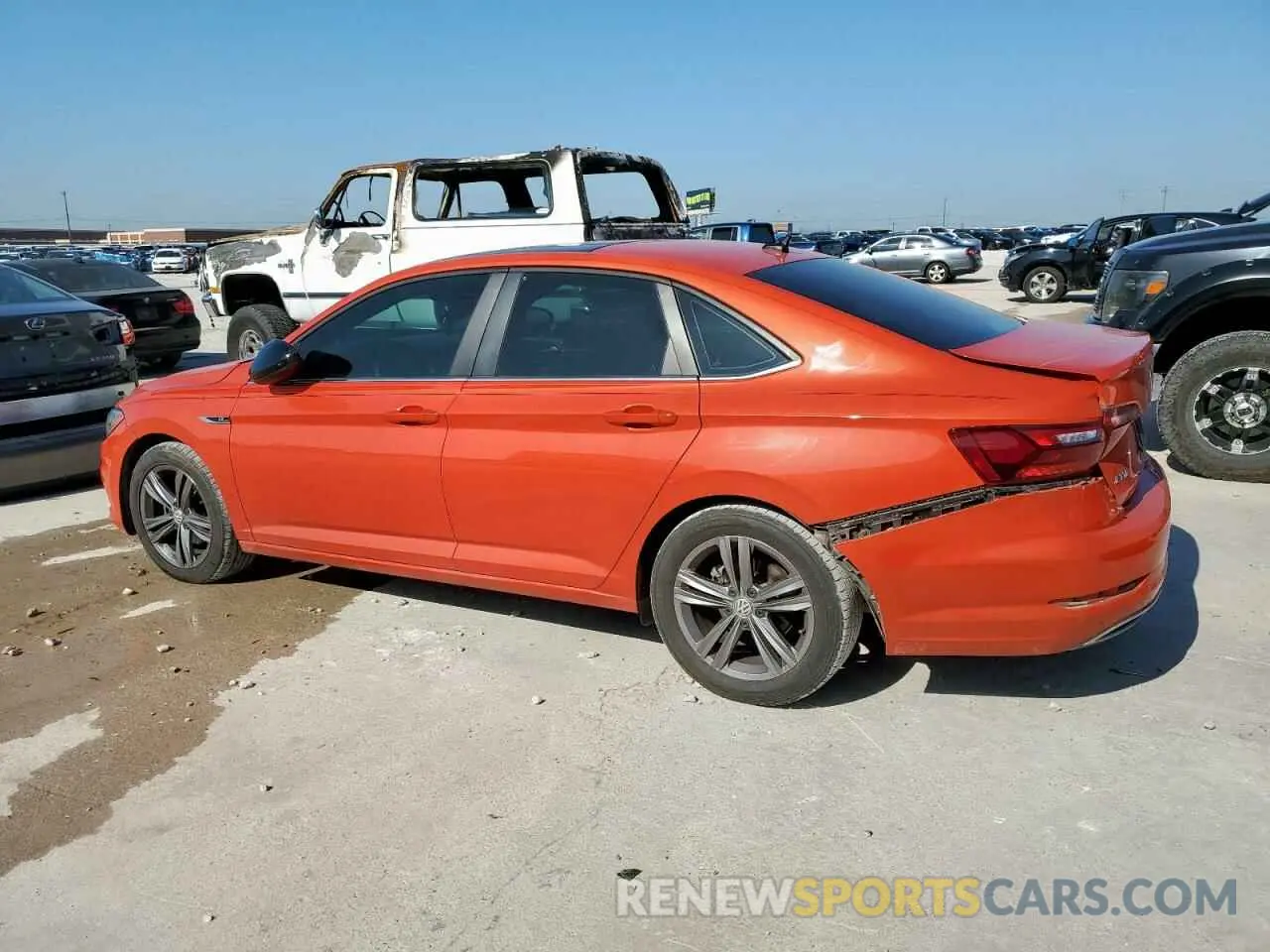 2 Photograph of a damaged car 3VWCB7BU8LM019295 VOLKSWAGEN JETTA 2020