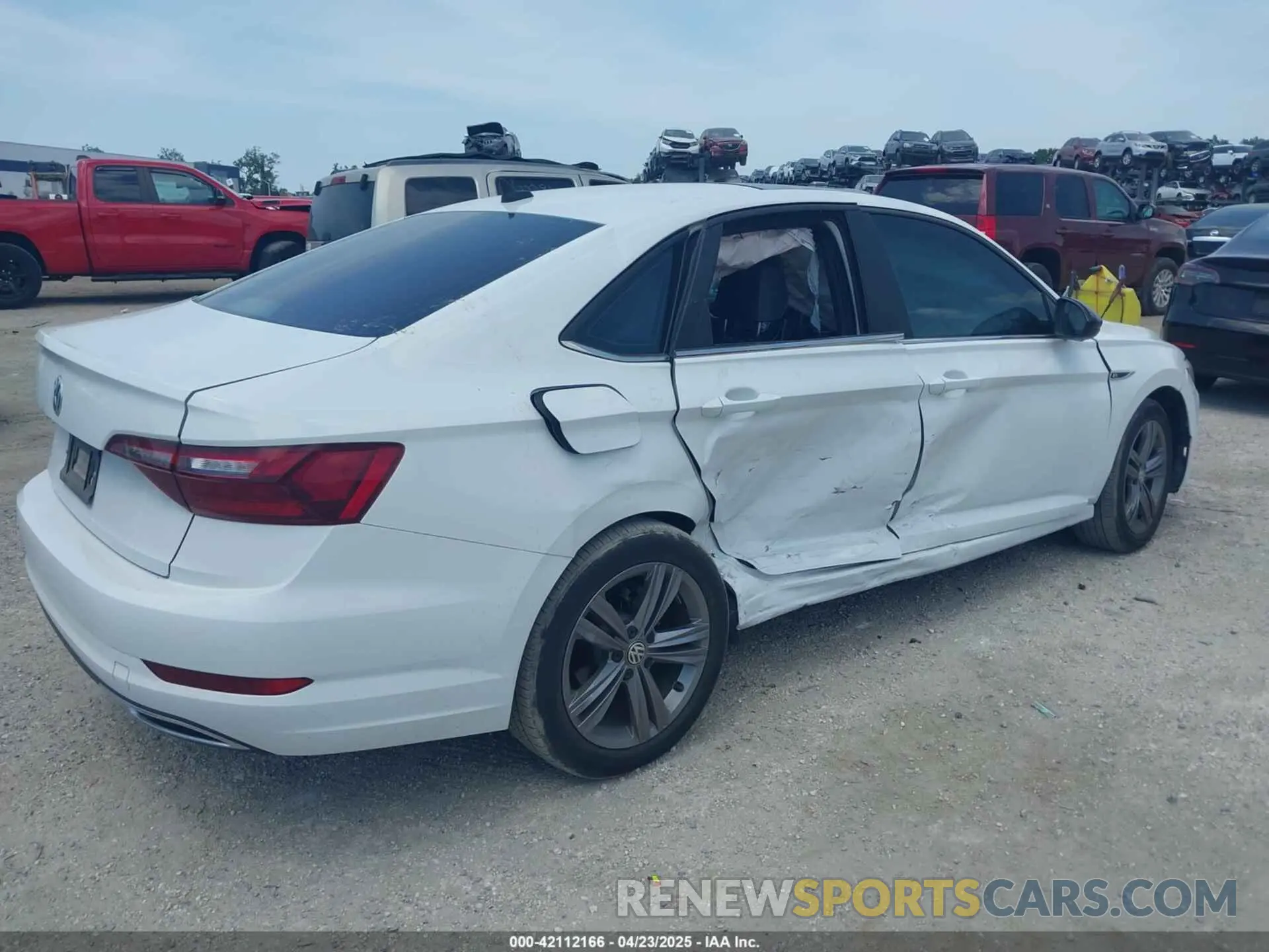 4 Photograph of a damaged car 3VWCB7BU8LM022973 VOLKSWAGEN JETTA 2020