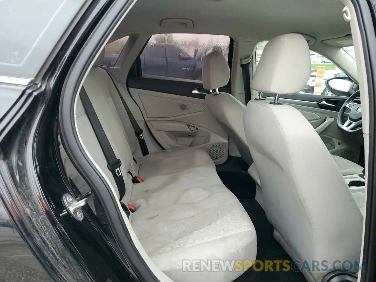 10 Photograph of a damaged car 3VWCB7BU8LM077309 VOLKSWAGEN JETTA 2020