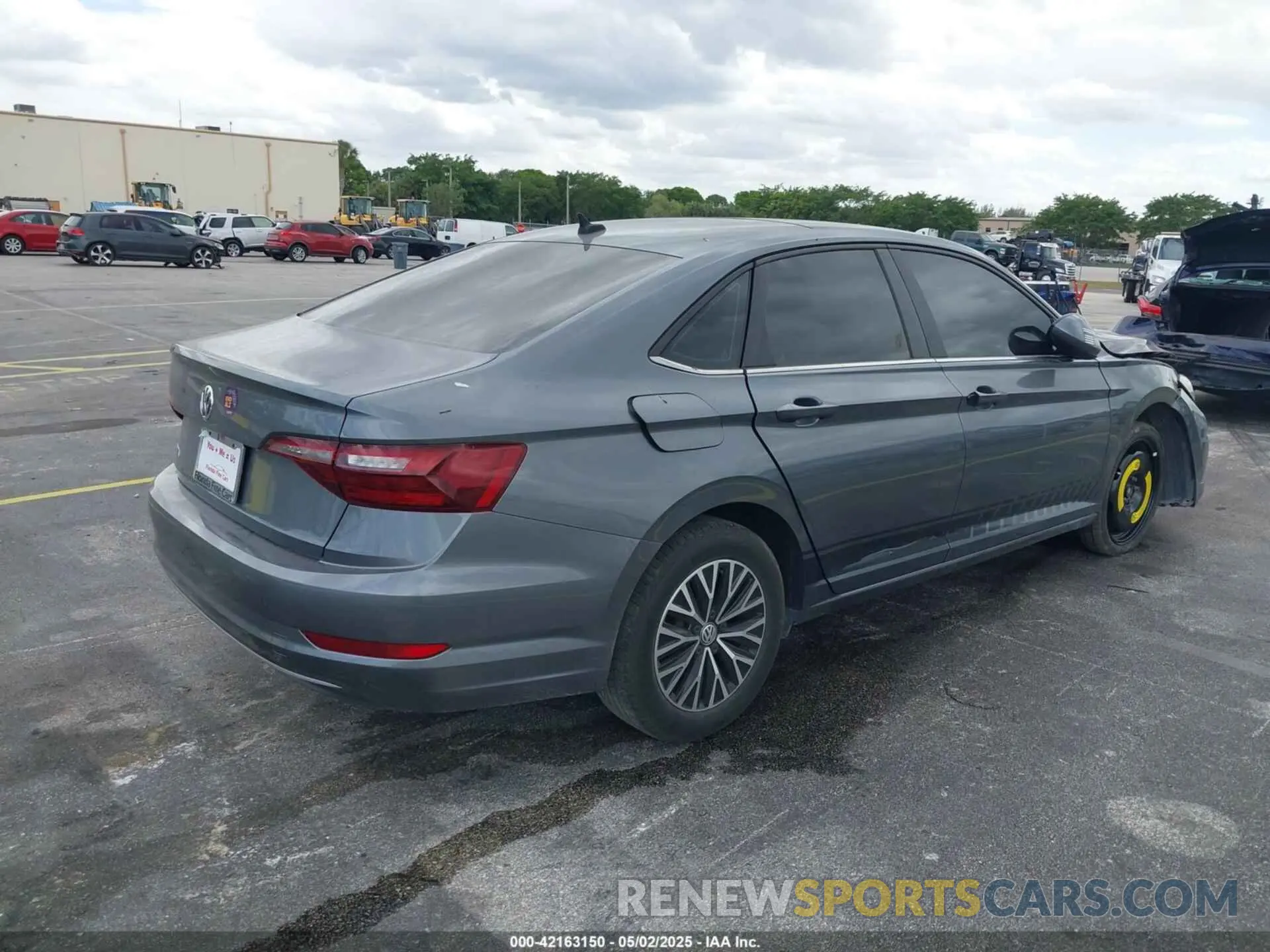 4 Фотография поврежденного автомобиля 3VWCB7BU9LM049454 VOLKSWAGEN JETTA 2020