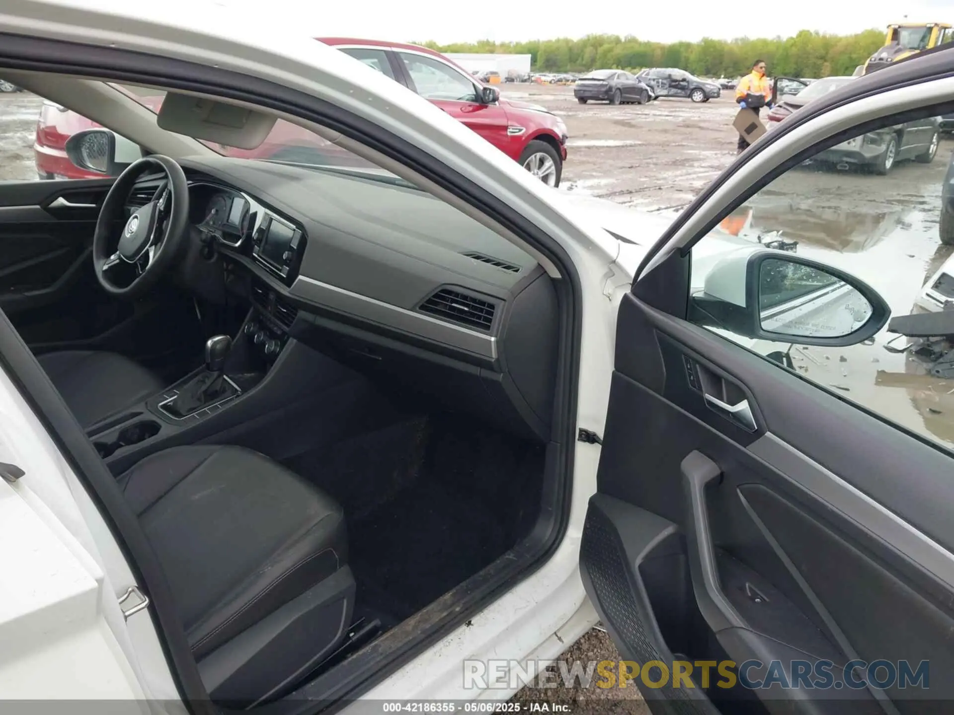 5 Фотография поврежденного автомобиля 3VWCB7BU9LM067517 VOLKSWAGEN JETTA 2020