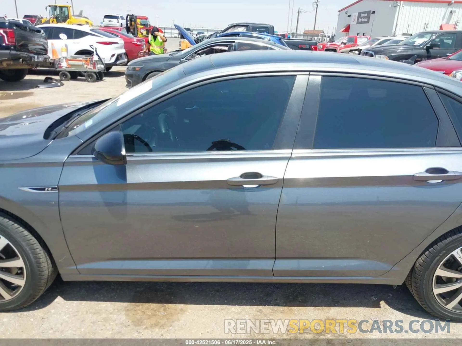14 Photograph of a damaged car 3VWCB7BUXLM038995 VOLKSWAGEN JETTA 2020