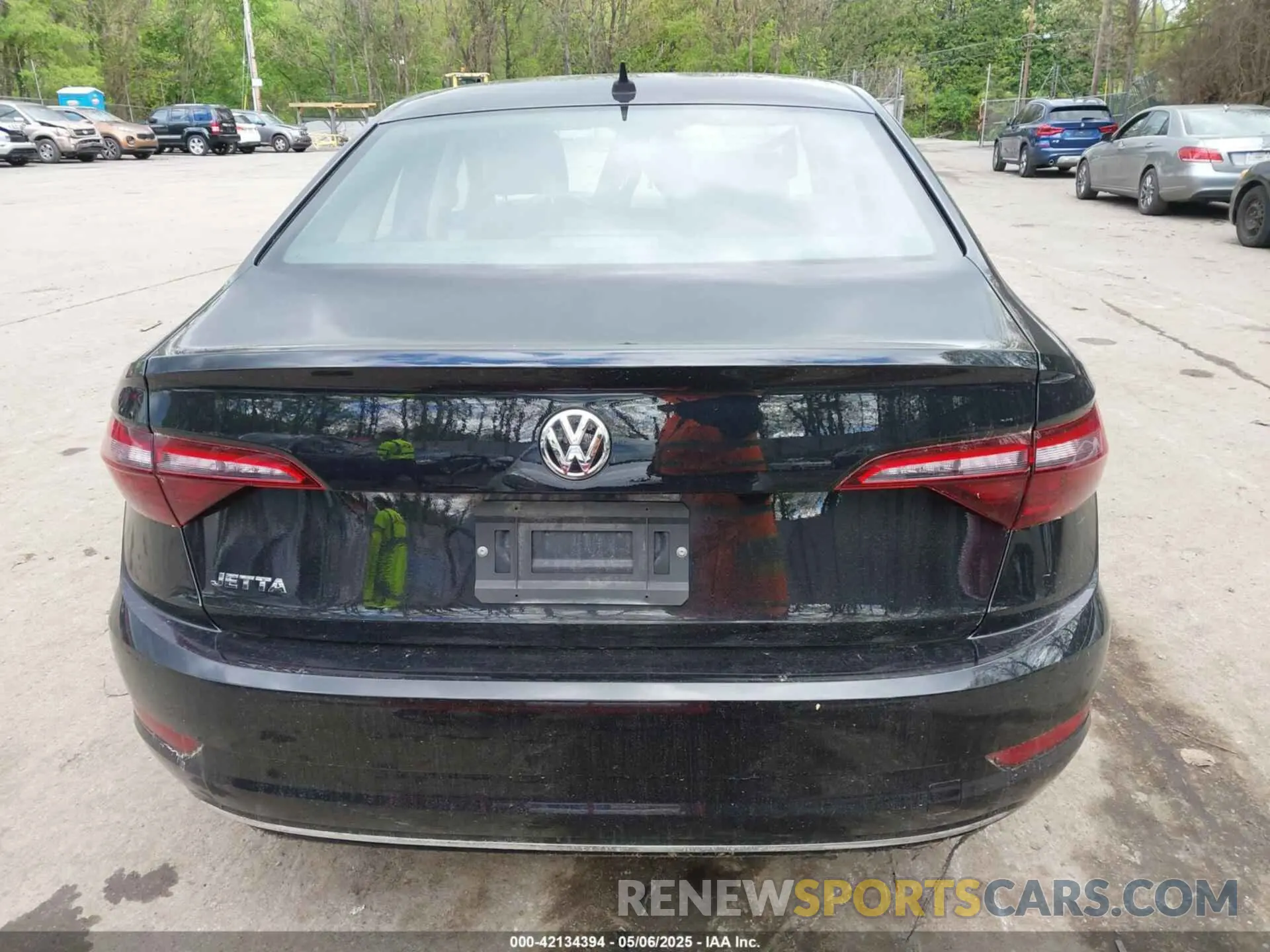 16 Photograph of a damaged car 3VWE57BU2LM081811 VOLKSWAGEN JETTA 2020