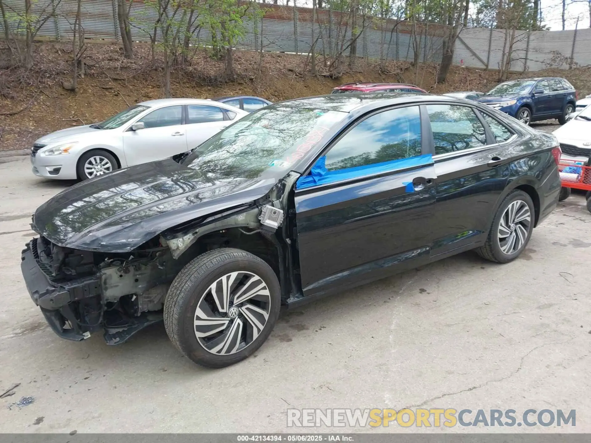 2 Photograph of a damaged car 3VWE57BU2LM081811 VOLKSWAGEN JETTA 2020