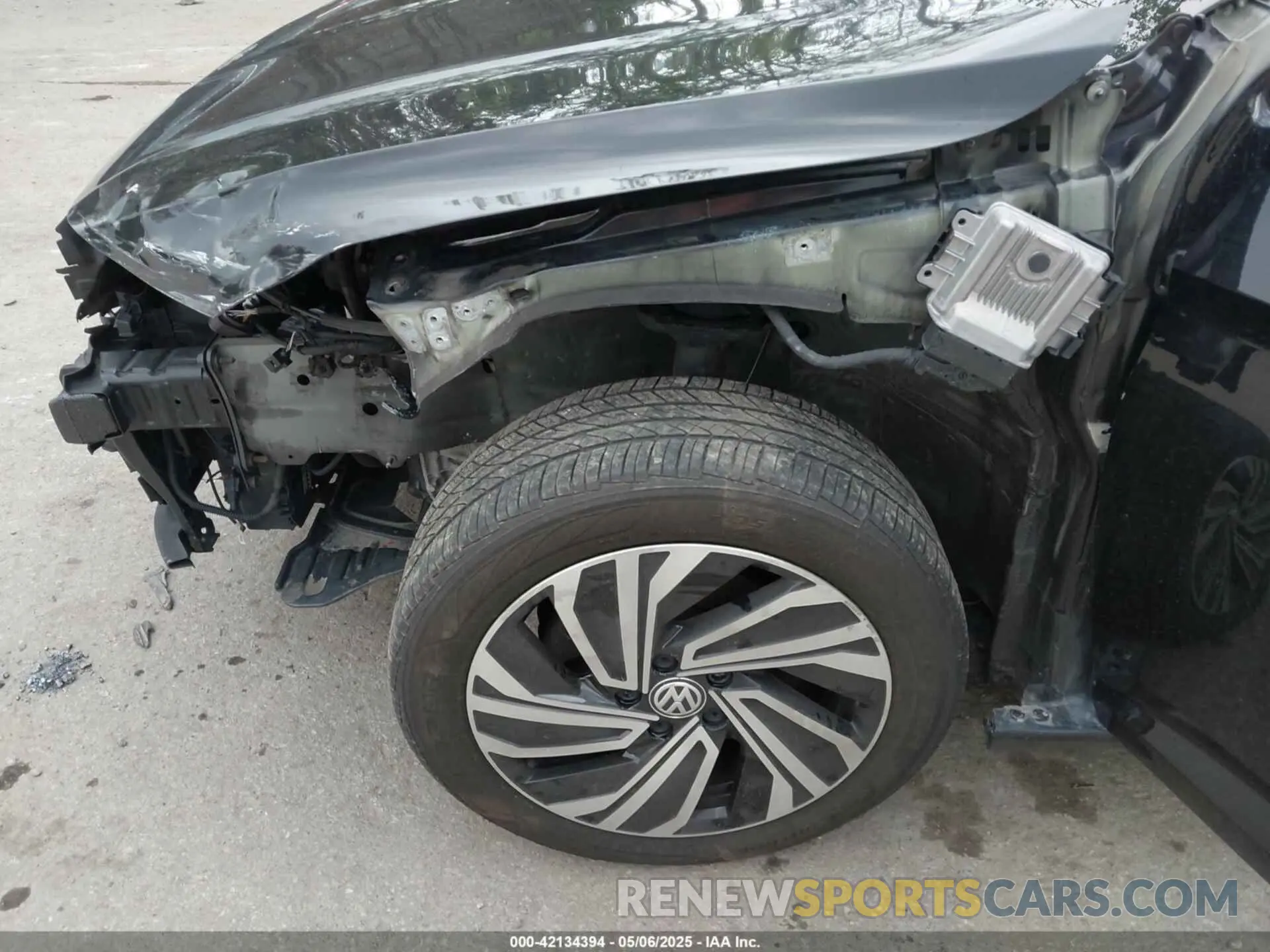 21 Photograph of a damaged car 3VWE57BU2LM081811 VOLKSWAGEN JETTA 2020