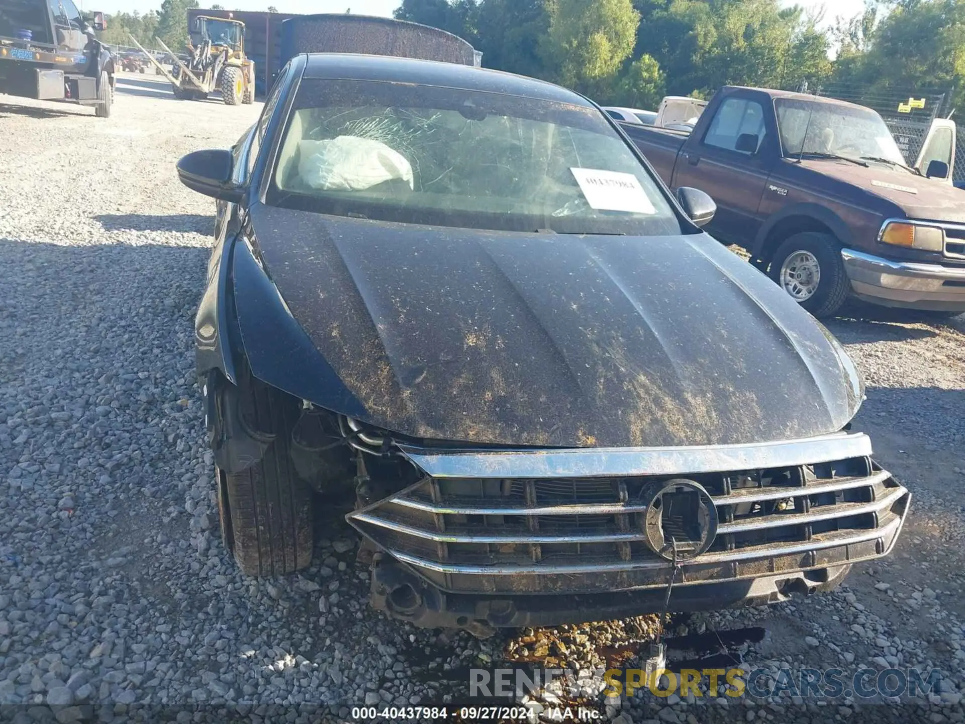 6 Photograph of a damaged car 3VWE57BU2LM093697 VOLKSWAGEN JETTA 2020