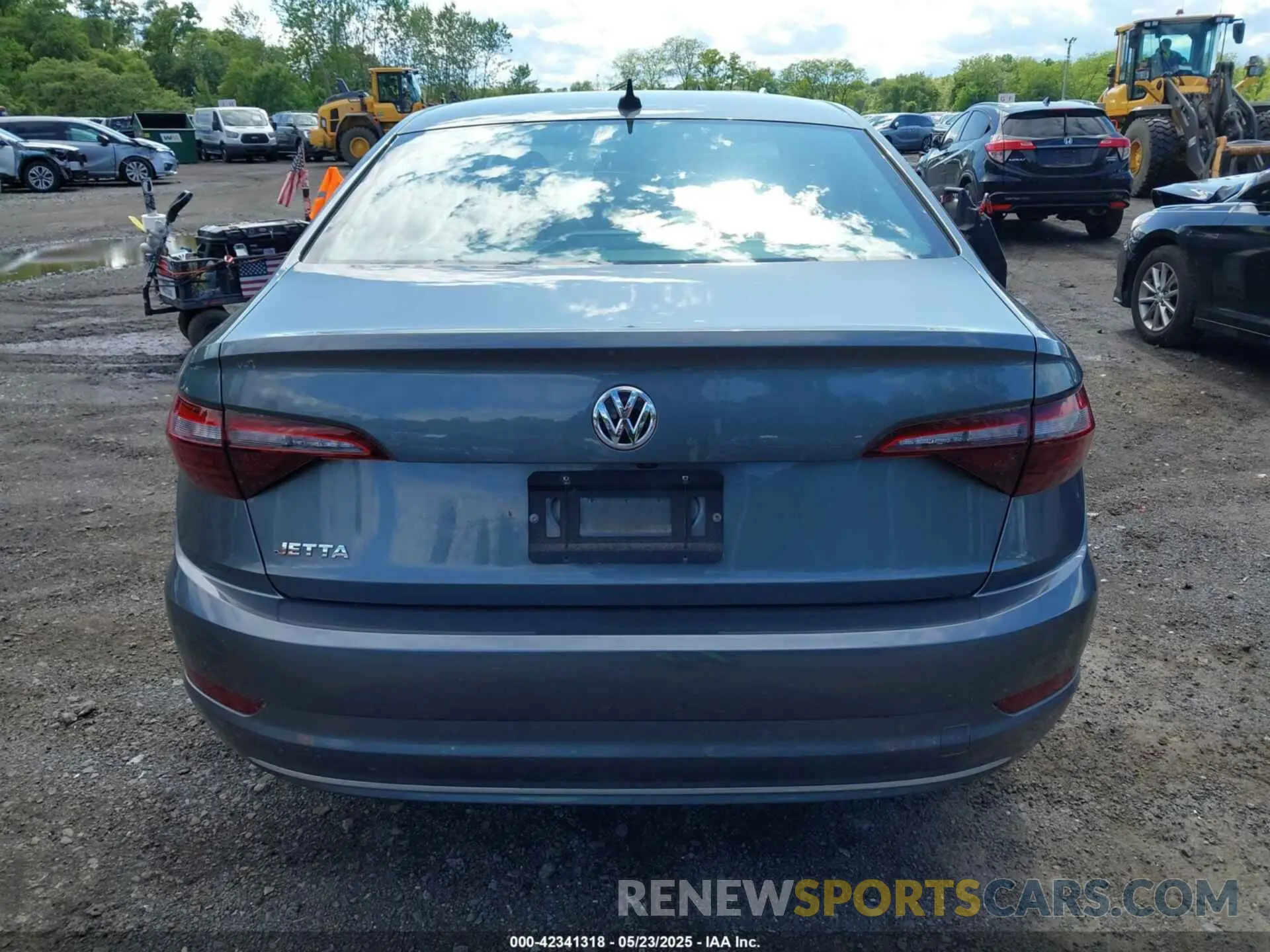16 Photograph of a damaged car 3VWEB7BU2LM024016 VOLKSWAGEN JETTA 2020