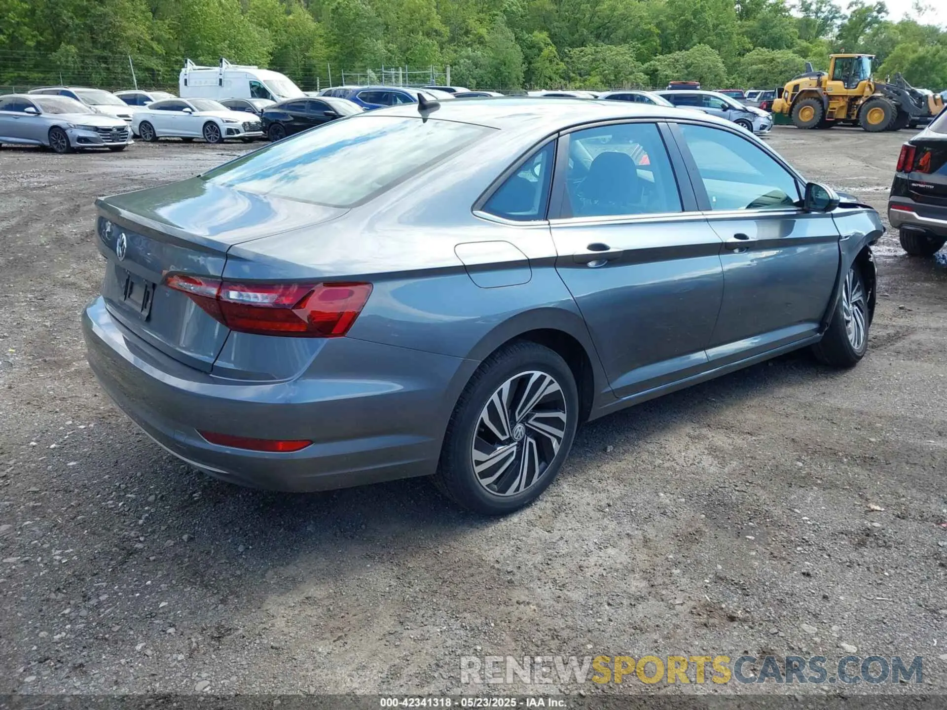 4 Photograph of a damaged car 3VWEB7BU2LM024016 VOLKSWAGEN JETTA 2020