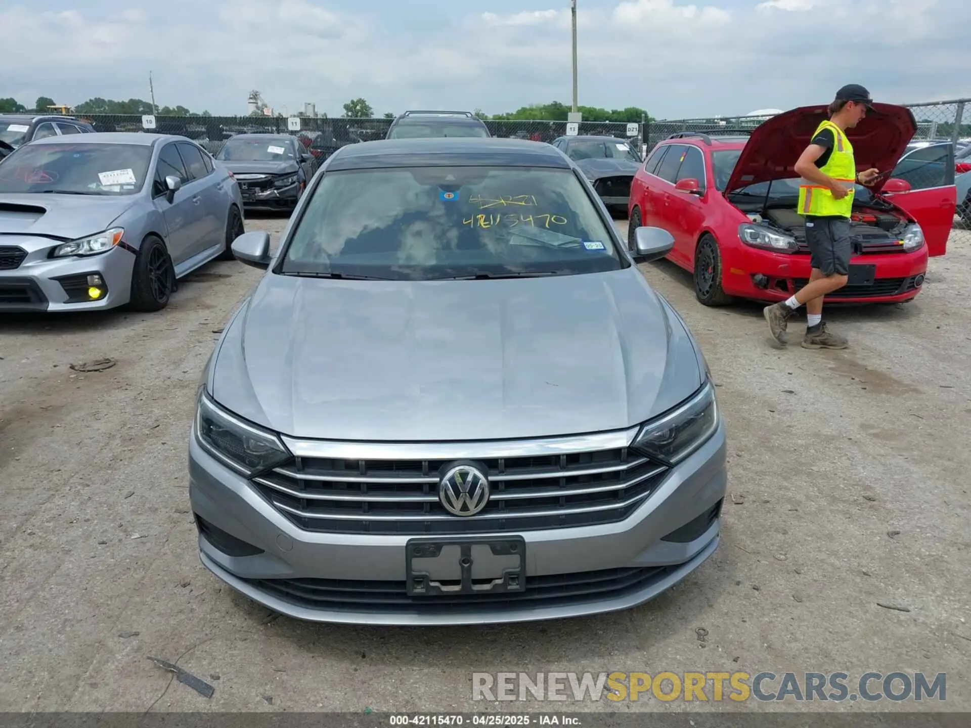12 Photograph of a damaged car 3VWEB7BU4LM010179 VOLKSWAGEN JETTA 2020