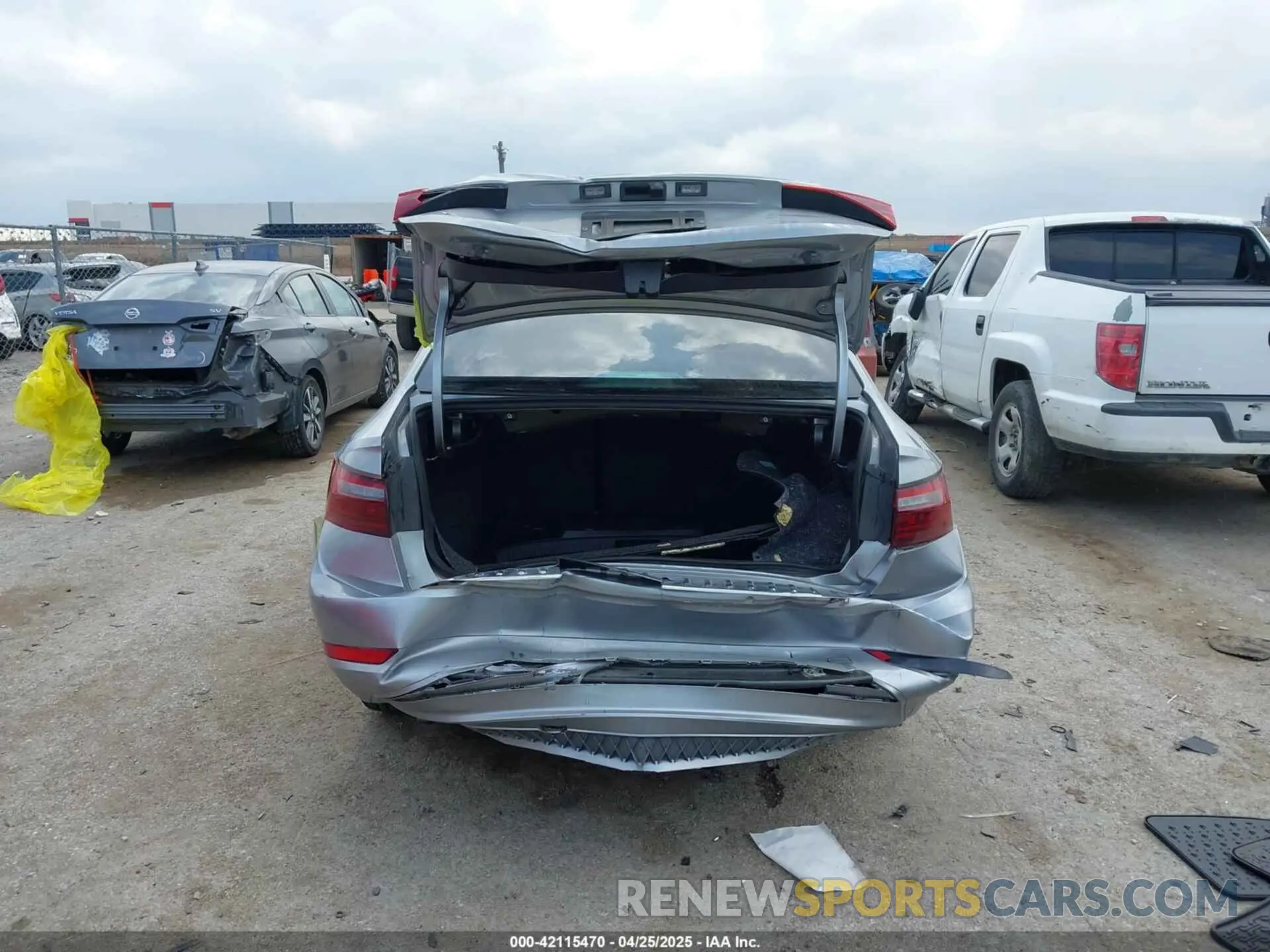 16 Photograph of a damaged car 3VWEB7BU4LM010179 VOLKSWAGEN JETTA 2020