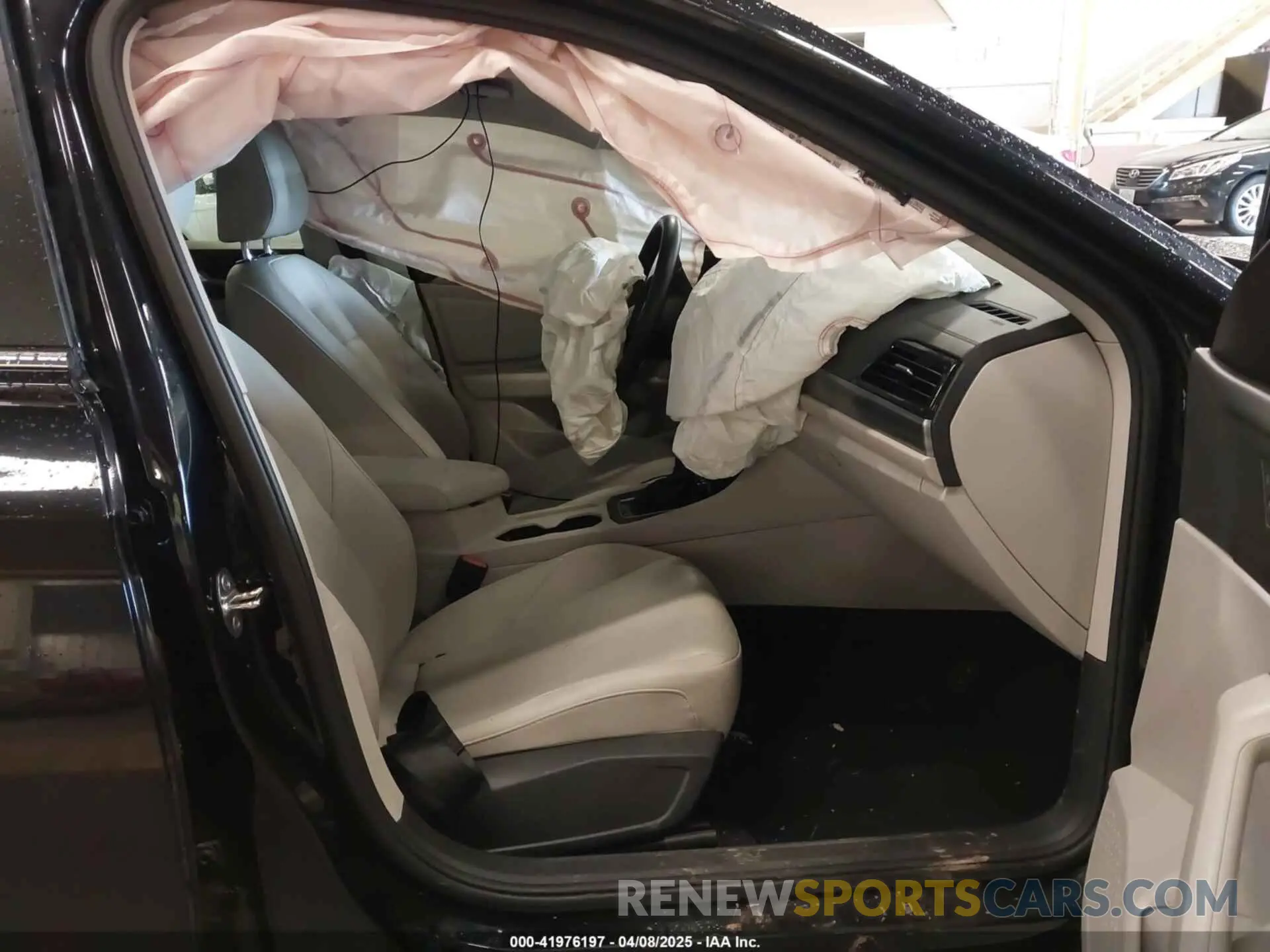 5 Photograph of a damaged car 3VWEB7BU6LM017747 VOLKSWAGEN JETTA 2020