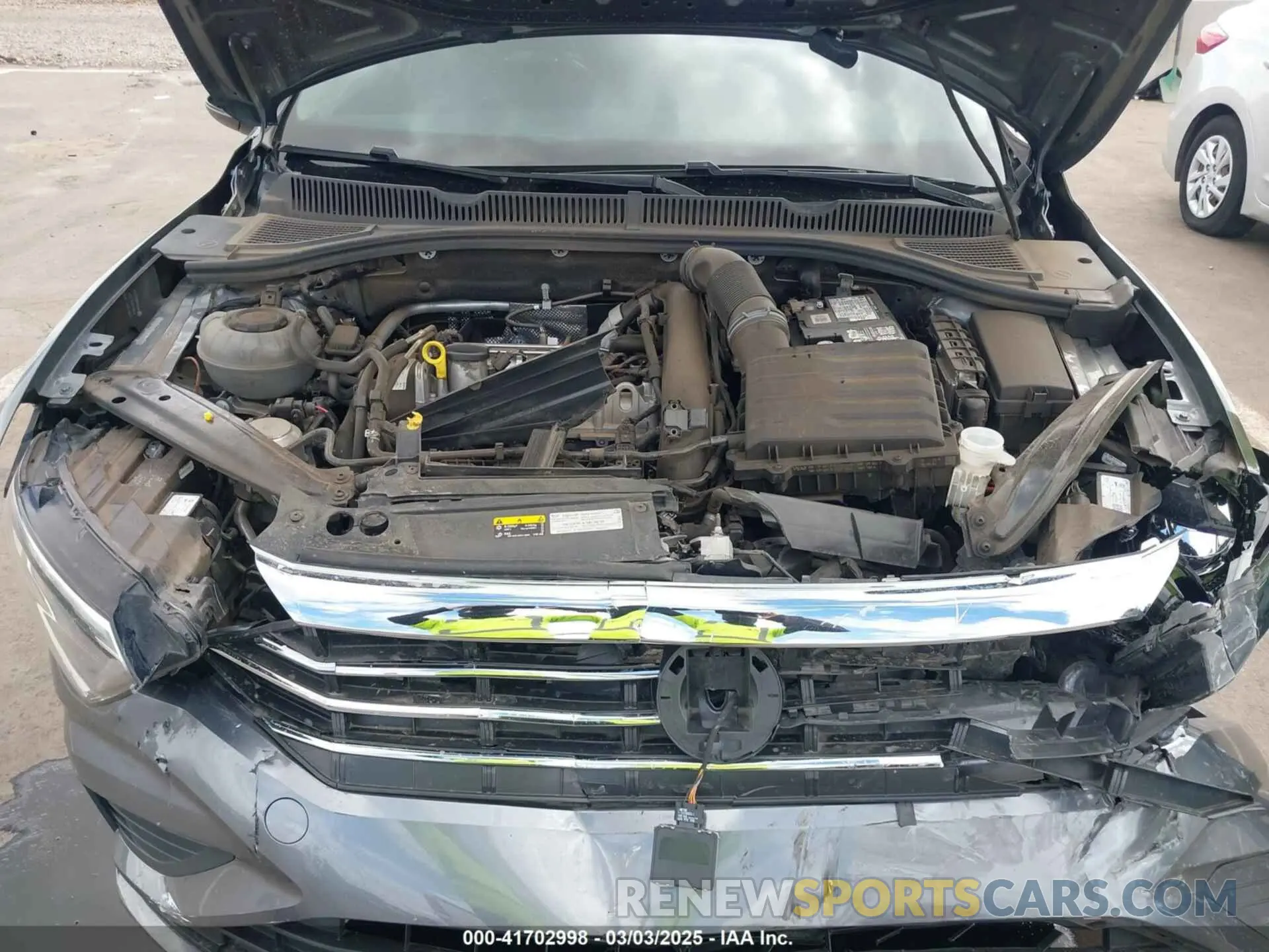 10 Photograph of a damaged car 3VWEB7BU8LM010315 VOLKSWAGEN JETTA 2020