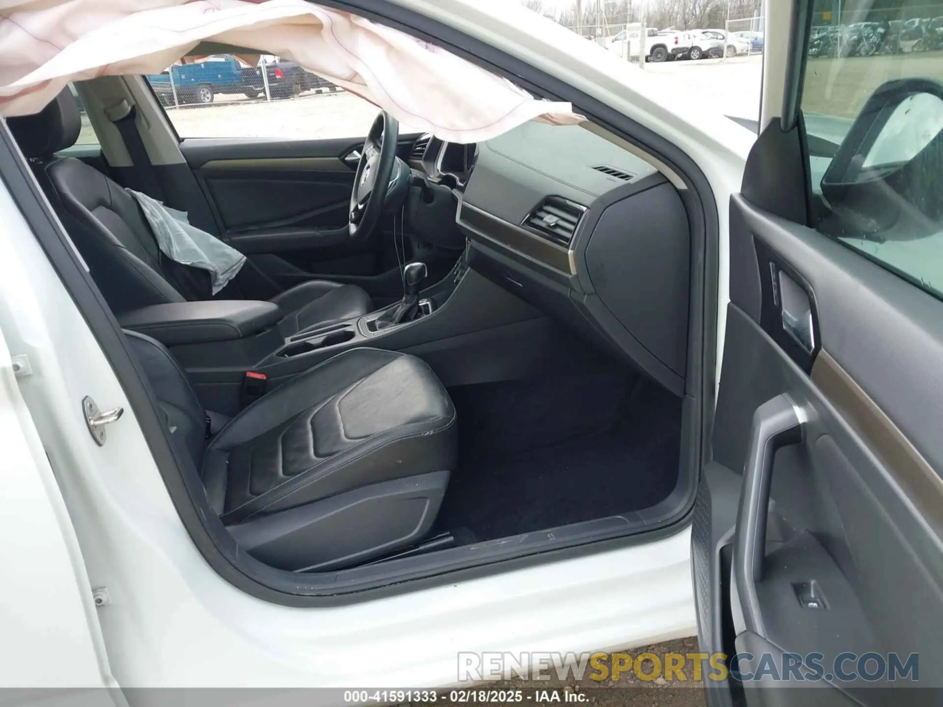 5 Фотография поврежденного автомобиля 3VWGB7BU6LM045945 VOLKSWAGEN JETTA 2020