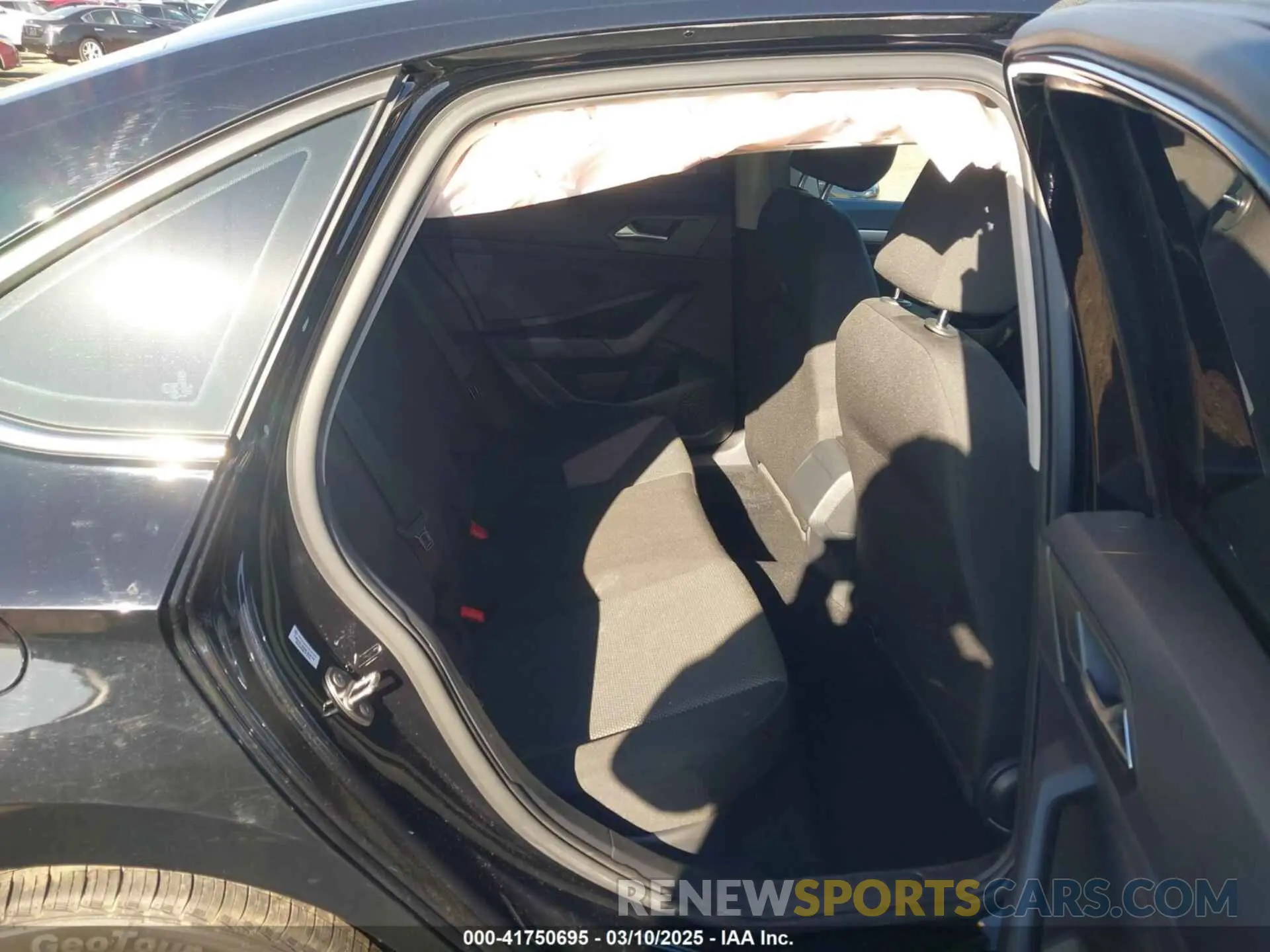 8 Фотография поврежденного автомобиля 3VWC57BU0MM004167 VOLKSWAGEN JETTA 2021