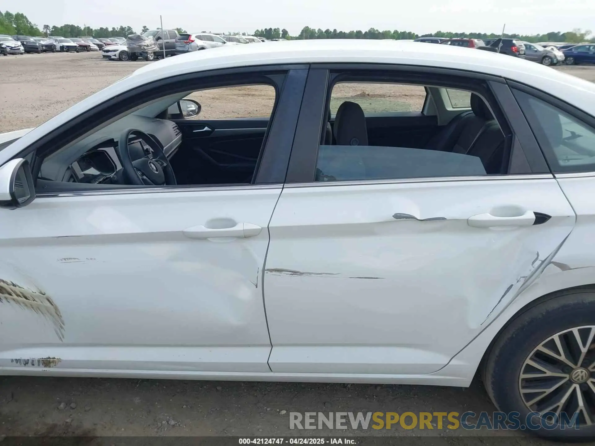 14 Фотография поврежденного автомобиля 3VWC57BU0MM021874 VOLKSWAGEN JETTA 2021