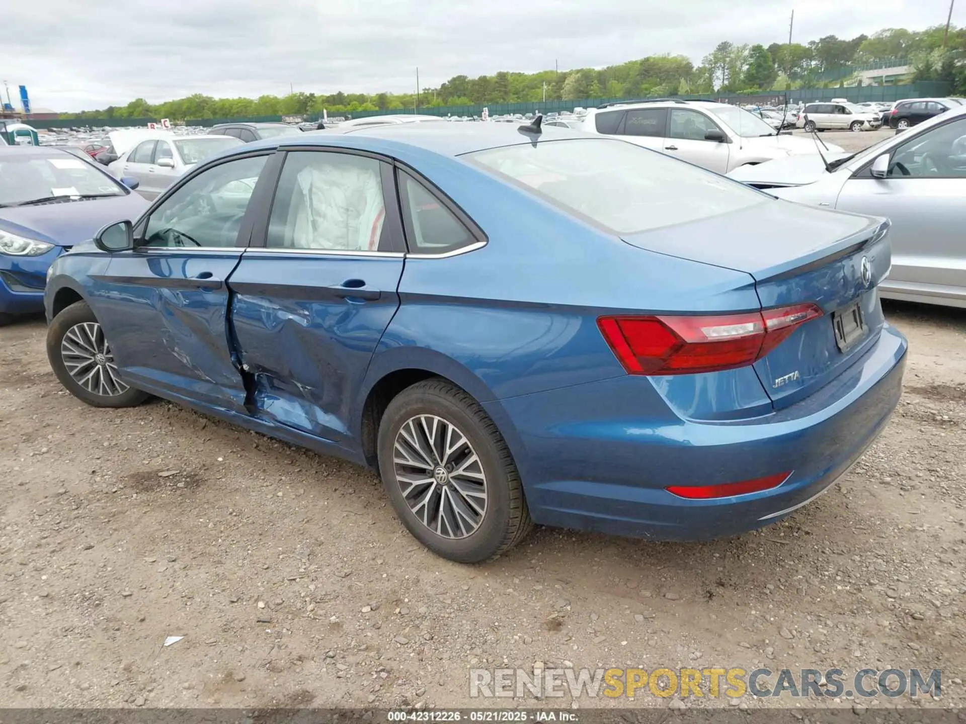 3 Фотография поврежденного автомобиля 3VWC57BU1MM070677 VOLKSWAGEN JETTA 2021