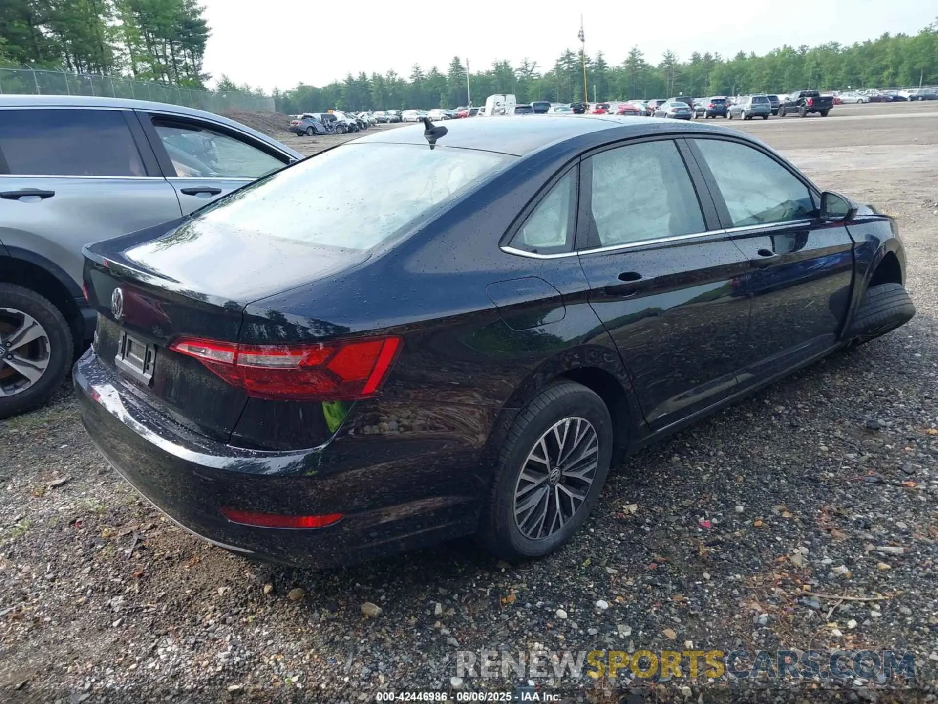 4 Photograph of a damaged car 3VWC57BU1MM103466 VOLKSWAGEN JETTA 2021