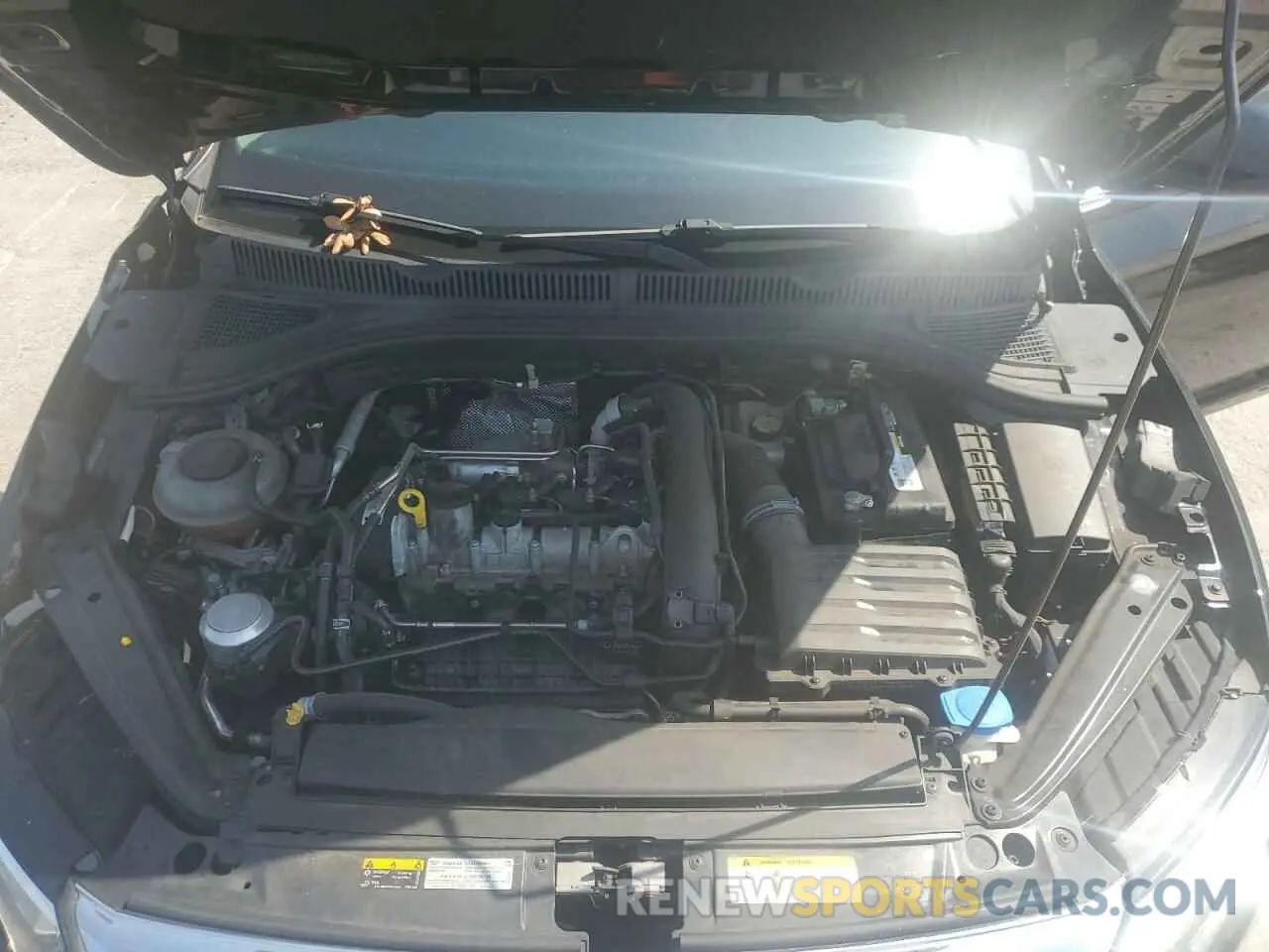 11 Photograph of a damaged car 3VWC57BU3MM013526 VOLKSWAGEN JETTA 2021