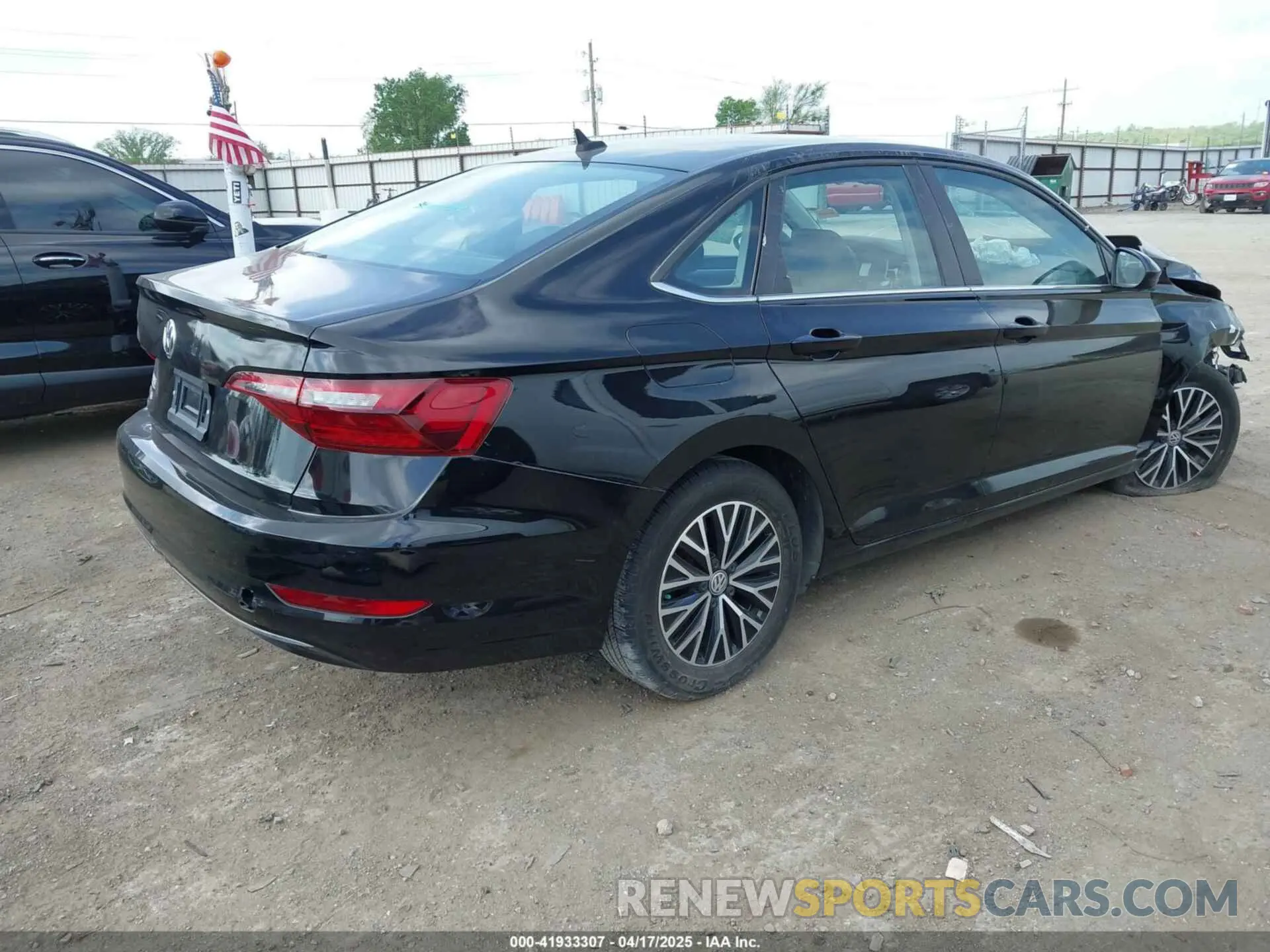 4 Фотография поврежденного автомобиля 3VWC57BU3MM049961 VOLKSWAGEN JETTA 2021