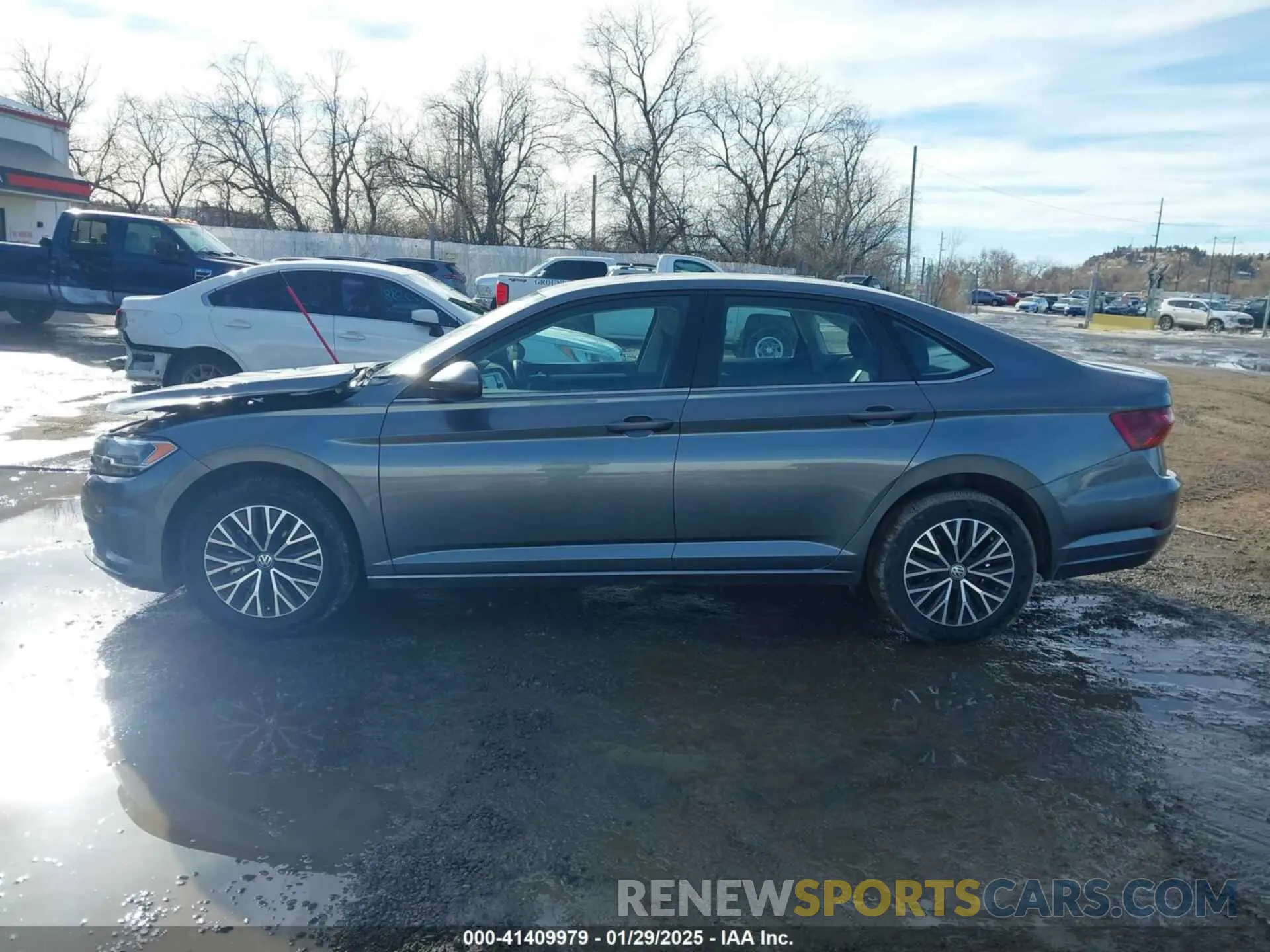 14 Photograph of a damaged car 3VWC57BU3MM083317 VOLKSWAGEN JETTA 2021