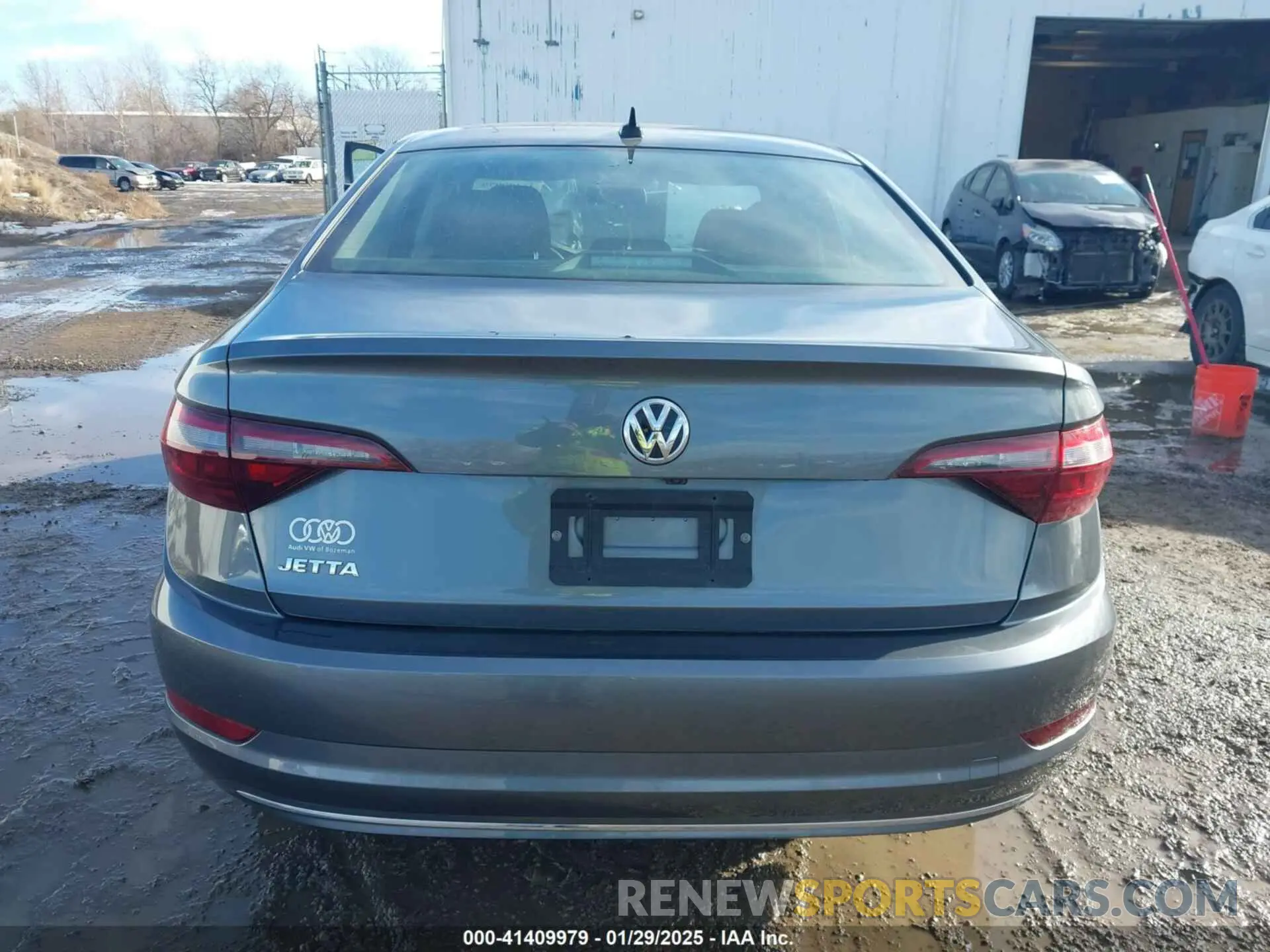 16 Photograph of a damaged car 3VWC57BU3MM083317 VOLKSWAGEN JETTA 2021