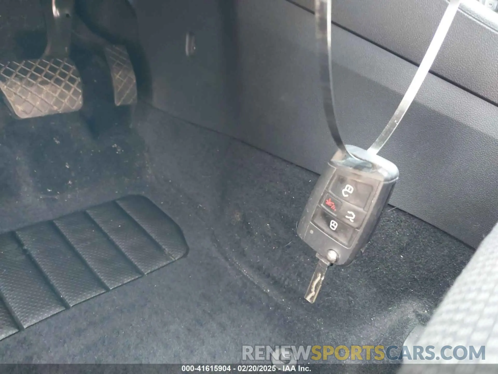 11 Photograph of a damaged car 3VWC57BU4MM004947 VOLKSWAGEN JETTA 2021