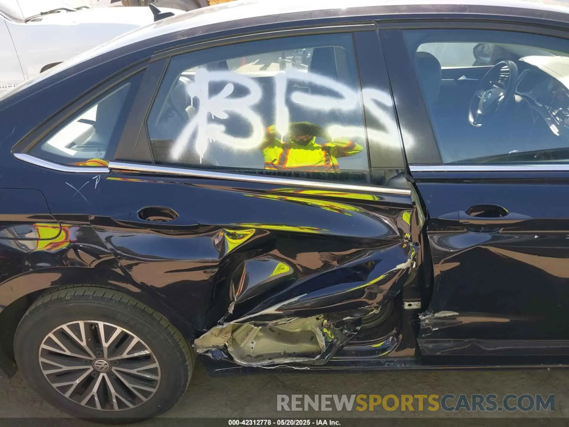 6 Photograph of a damaged car 3VWC57BU5MM021045 VOLKSWAGEN JETTA 2021