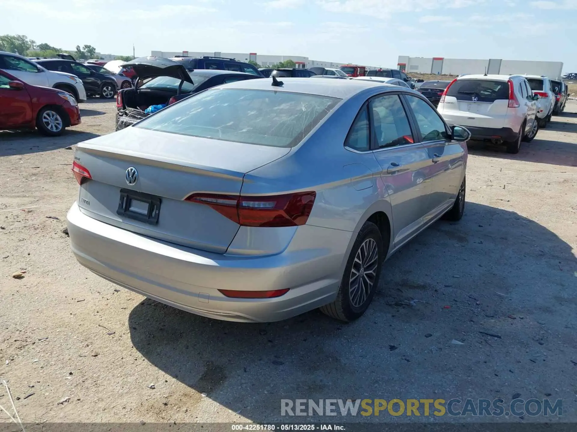 4 Фотография поврежденного автомобиля 3VWC57BU5MM055552 VOLKSWAGEN JETTA 2021