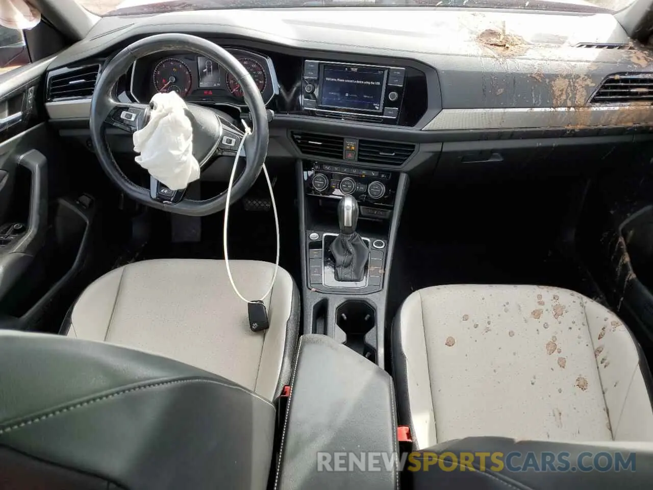 8 Photograph of a damaged car 3VWC57BU6MM033544 VOLKSWAGEN JETTA 2021