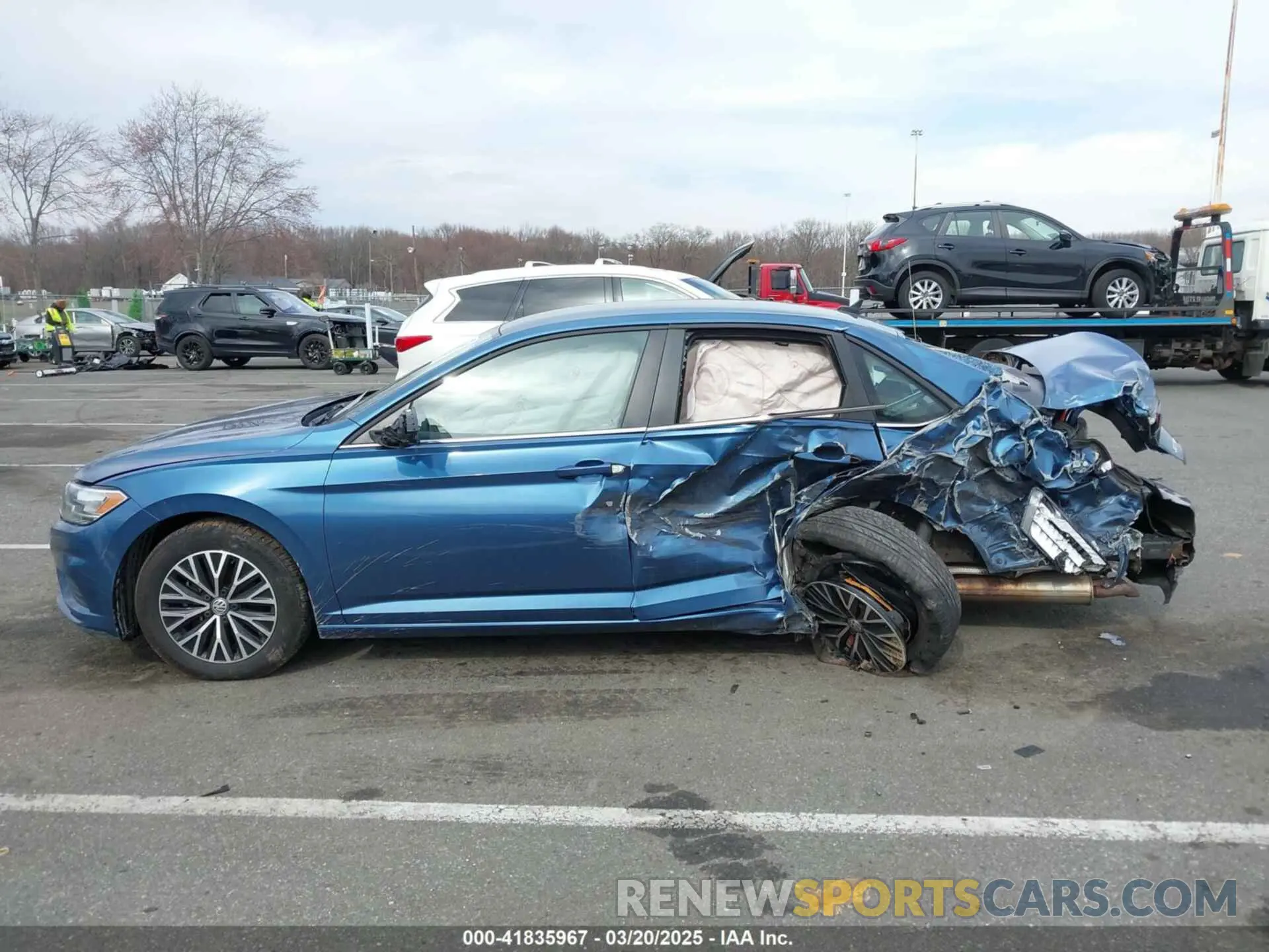 14 Photograph of a damaged car 3VWC57BU6MM035133 VOLKSWAGEN JETTA 2021